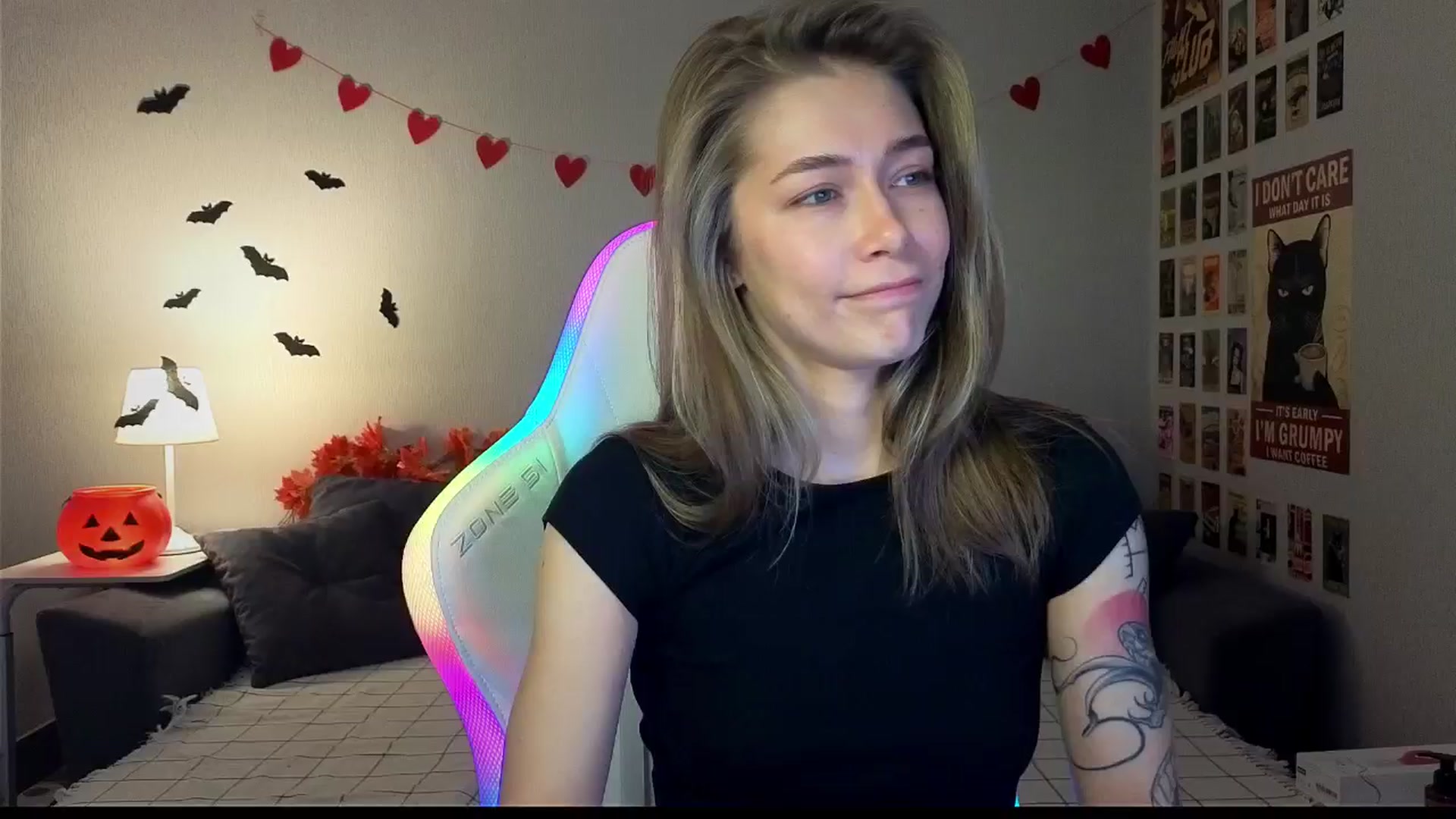 Gallery image thumbnail from KeepSpark's myfreecams stream on, 10/29/2024, 08:11 image 20 of 20