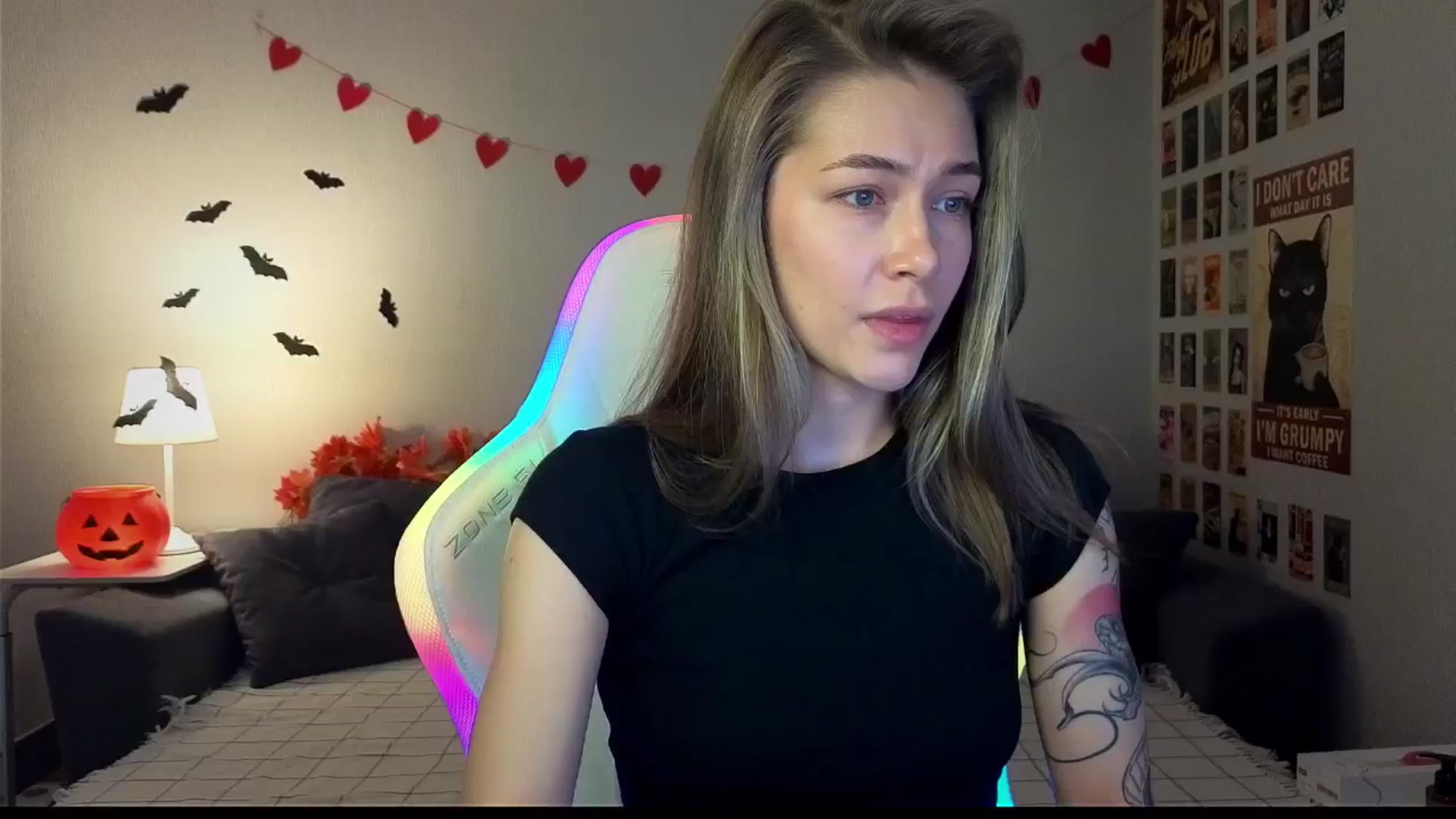 Gallery image thumbnail from KeepSpark's myfreecams stream on, 10/29/2024, 08:11 image 17 of 20