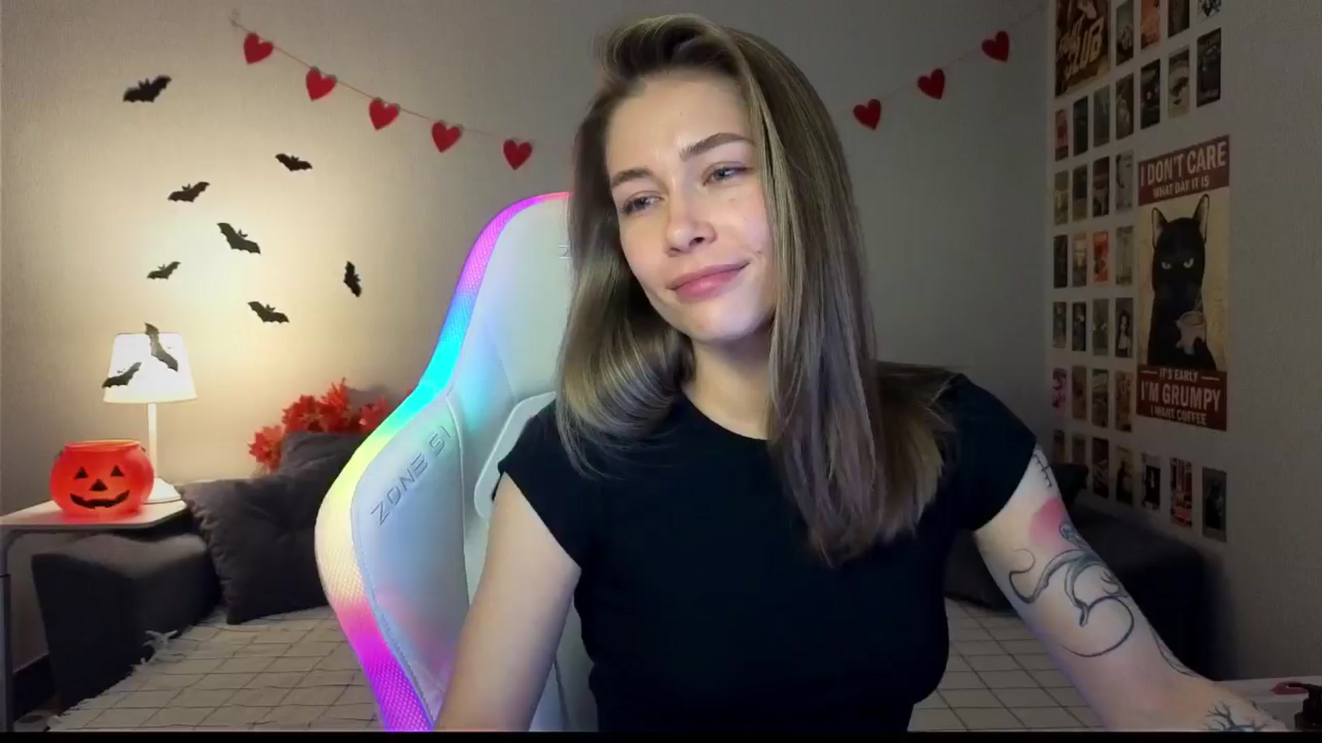 Gallery image thumbnail from KeepSpark's myfreecams stream on, 10/29/2024, 08:11 image 3 of 20