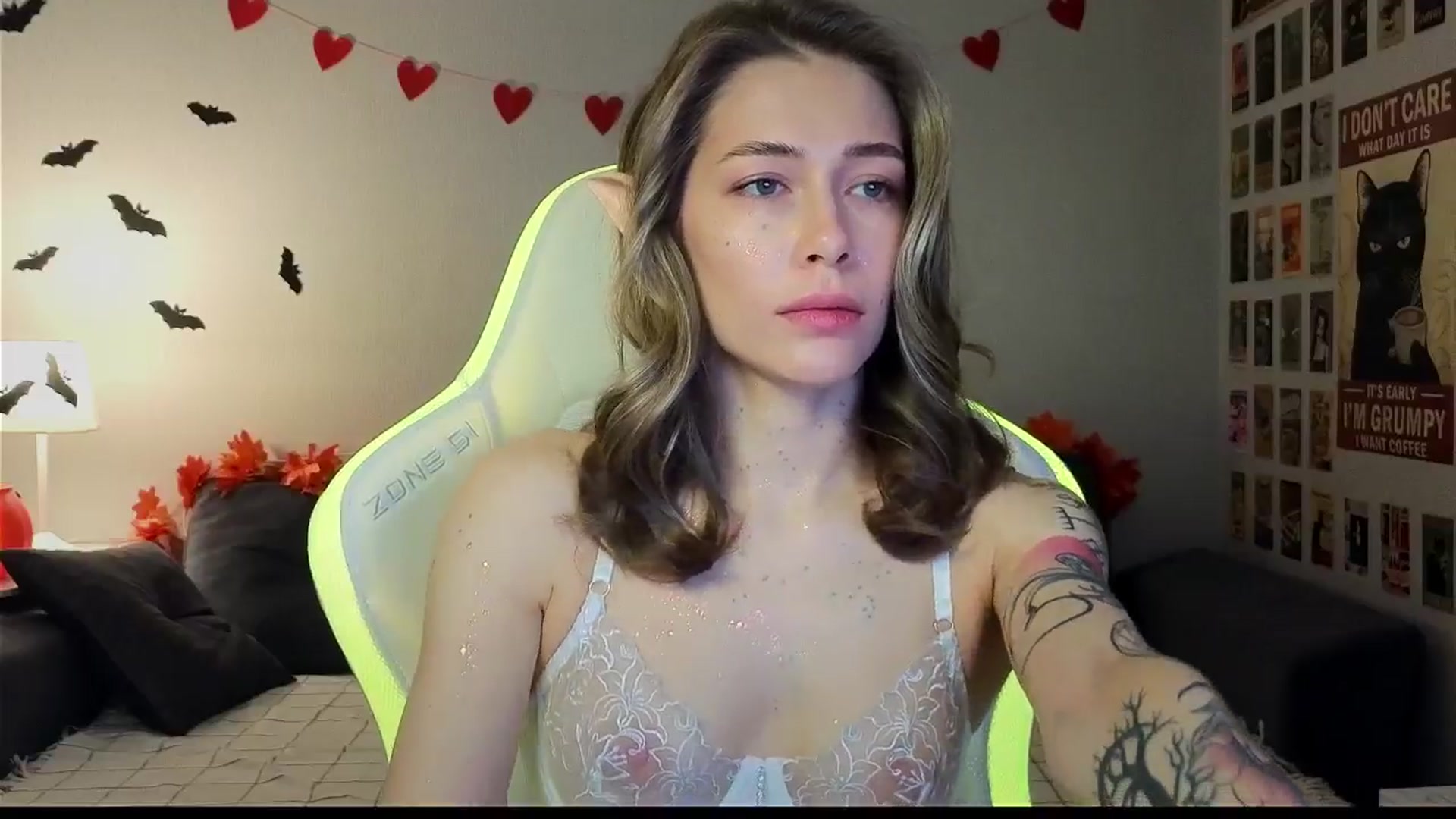 Gallery image thumbnail from KeepSpark's myfreecams stream on, 10/31/2024, 07:32 image 5 of 20