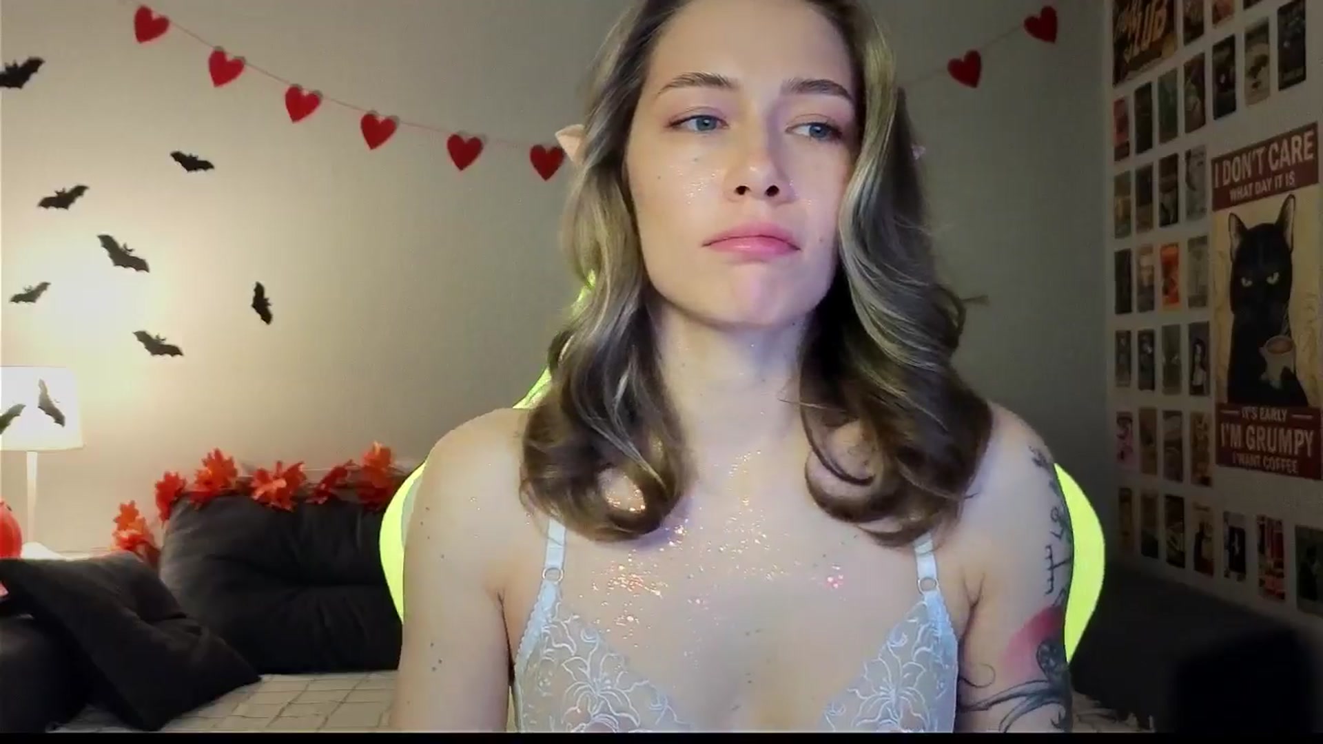 Gallery image thumbnail from KeepSpark's myfreecams stream on, 10/31/2024, 07:32 image 10 of 20