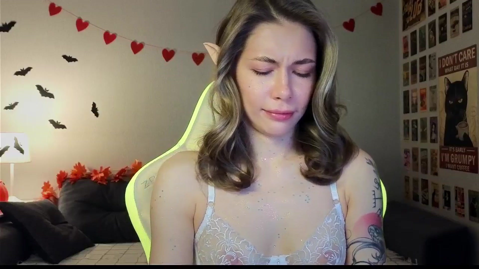 Gallery image thumbnail from KeepSpark's myfreecams stream on, 10/31/2024, 07:32 image 6 of 20