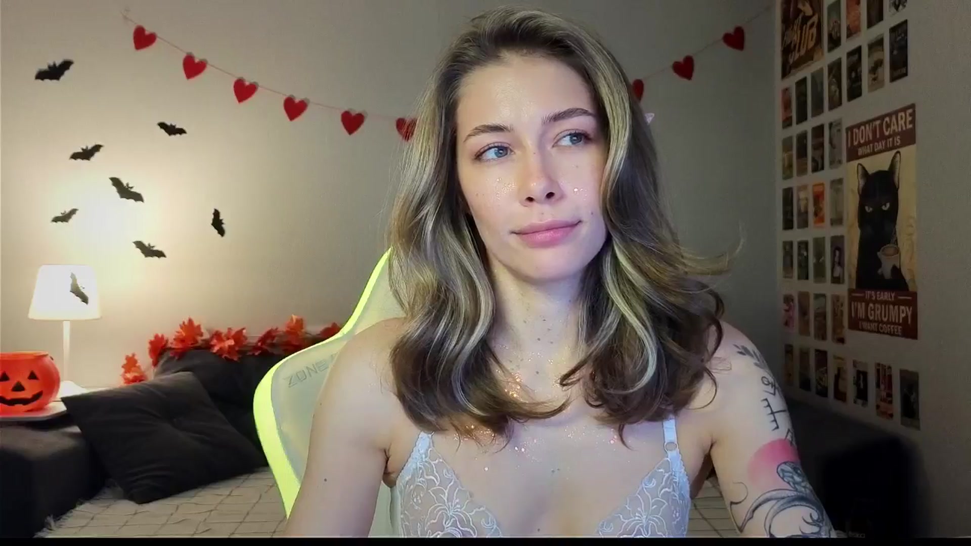 Gallery image thumbnail from KeepSpark's myfreecams stream on, 10/31/2024, 10:28 image 2 of 20