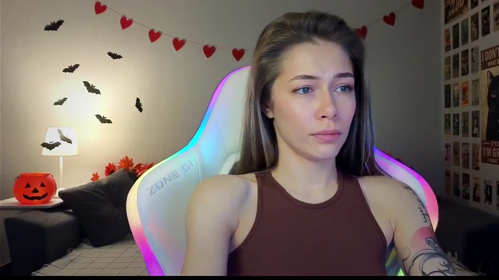 Gallery image thumbnail from KeepSpark's myfreecams stream on, 11/01/2024, 08:19 image 2 of 20
