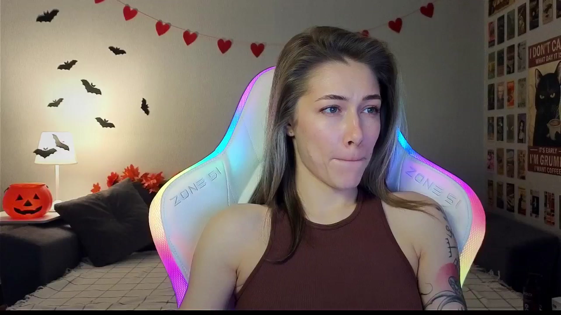 Gallery image thumbnail from KeepSpark's myfreecams stream on, 11/01/2024, 08:19 image 15 of 20