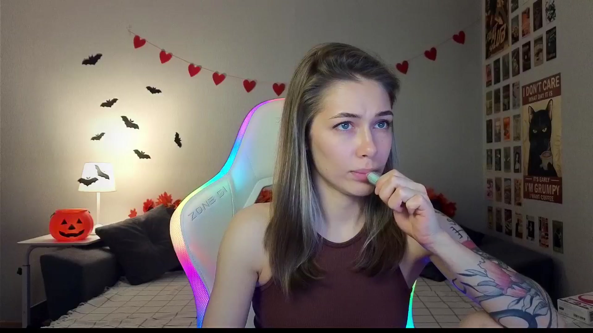 Gallery image thumbnail from KeepSpark's myfreecams stream on, 11/01/2024, 11:26 image 17 of 20
