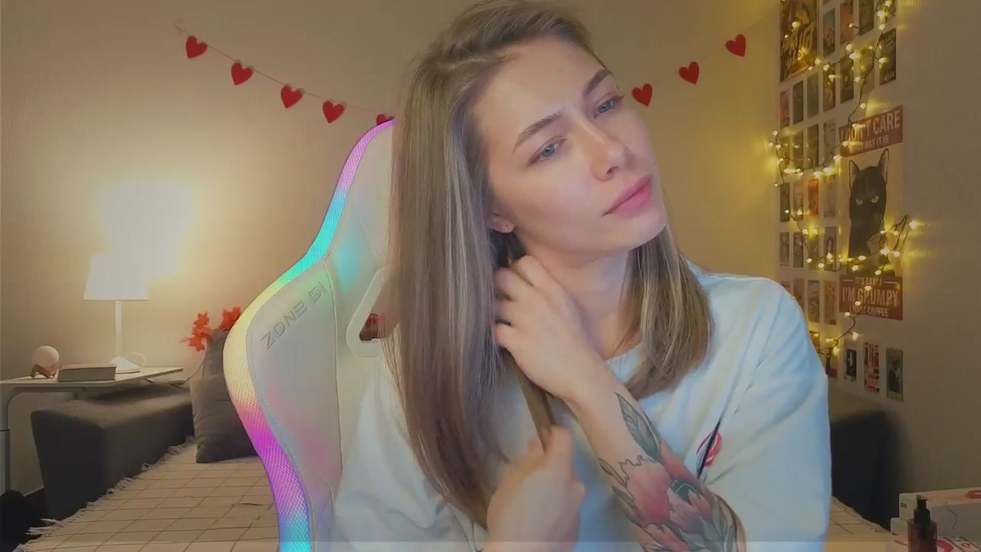 Gallery image thumbnail from KeepSpark's myfreecams stream on, 11/04/2024, 09:52 image 13 of 20