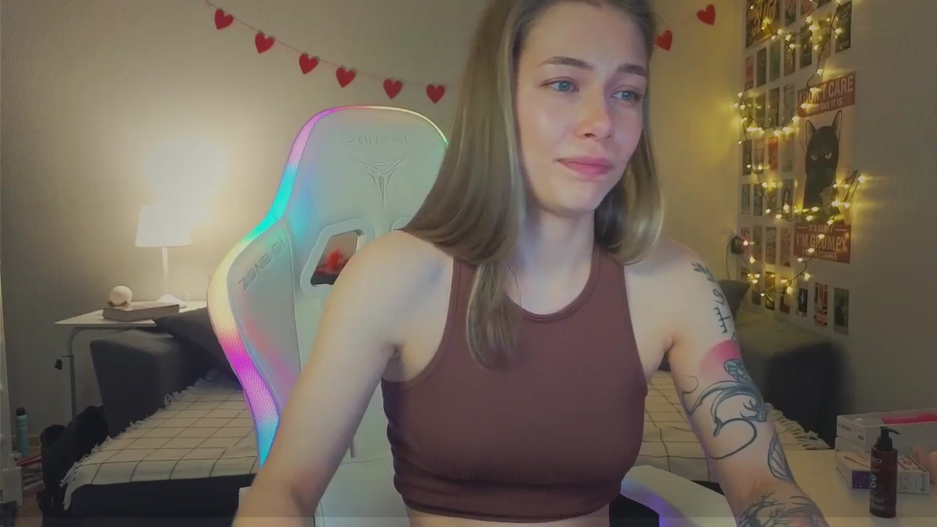 Gallery image thumbnail from KeepSpark's myfreecams stream on, 11/06/2024, 08:49 image 9 of 20