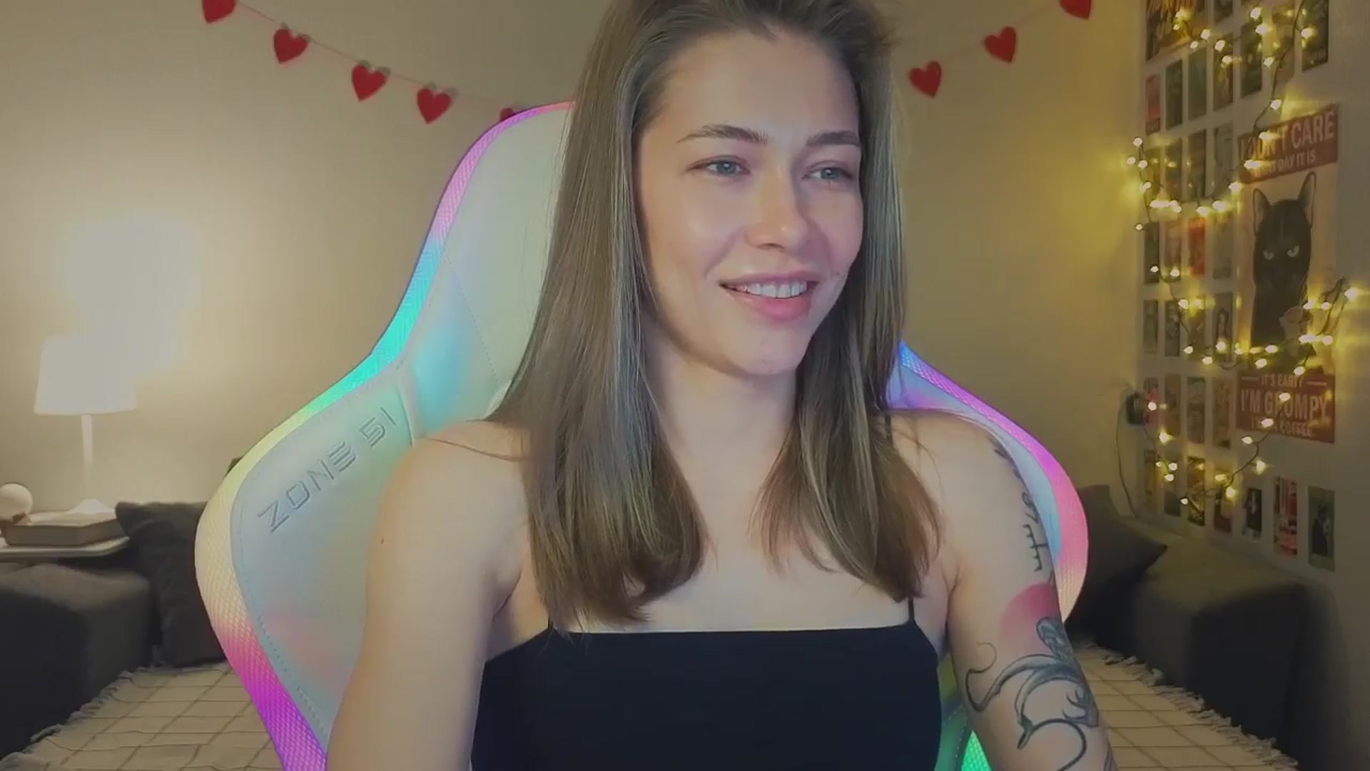Gallery image thumbnail from KeepSpark's myfreecams stream on, 11/11/2024, 06:11 image 15 of 20