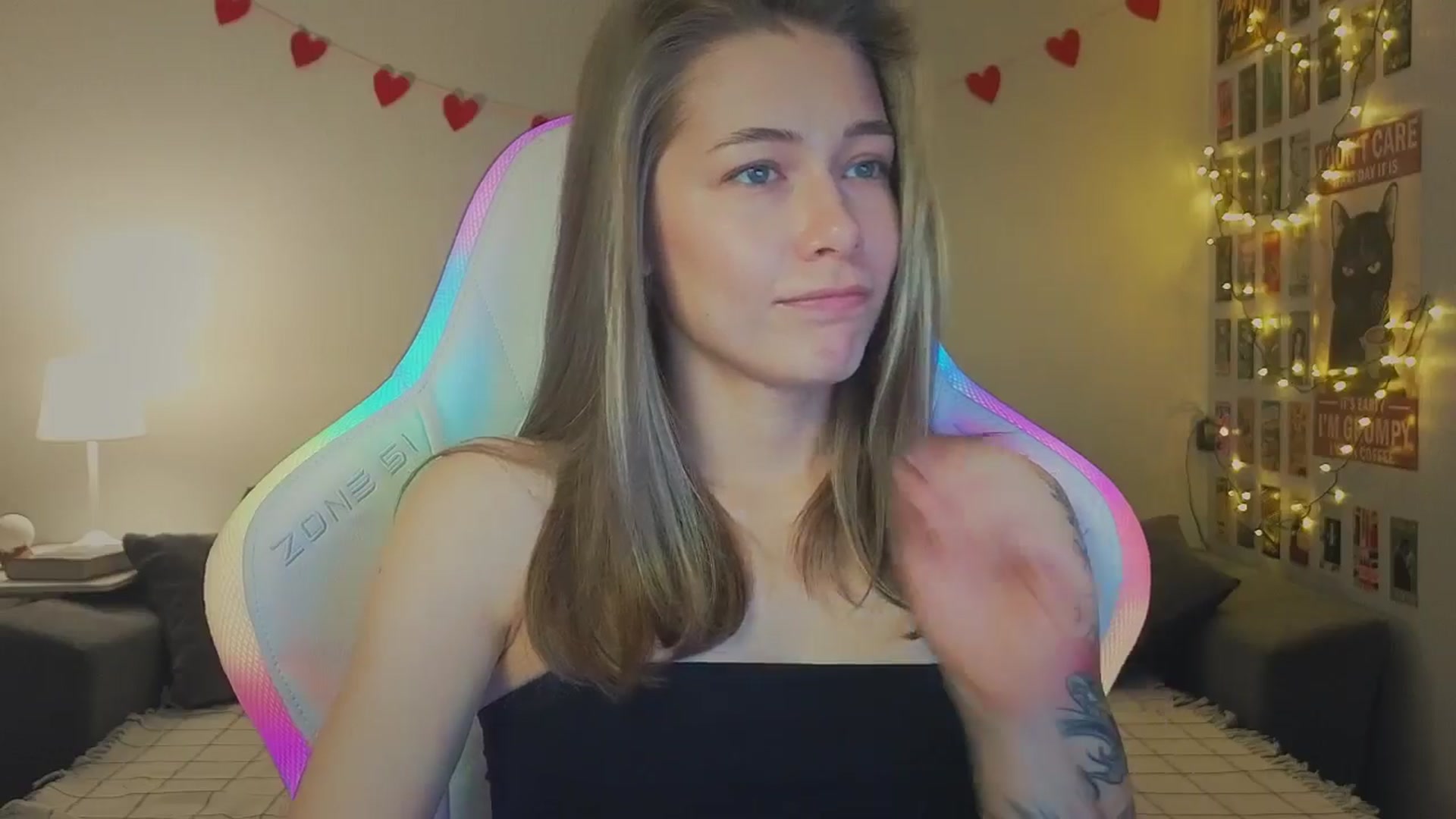 Gallery image thumbnail from KeepSpark's myfreecams stream on, 11/11/2024, 06:11 image 14 of 20
