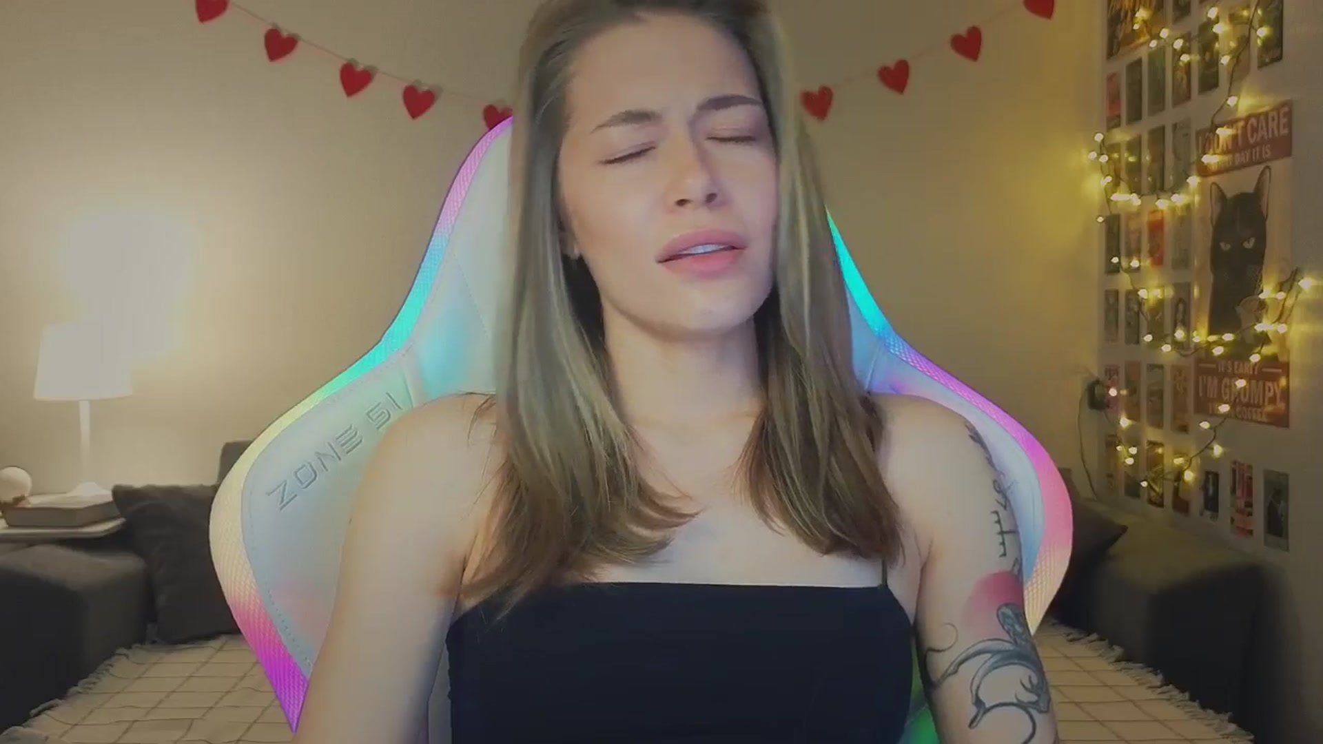 Gallery image thumbnail from KeepSpark's myfreecams stream on, 11/11/2024, 06:11 image 11 of 20