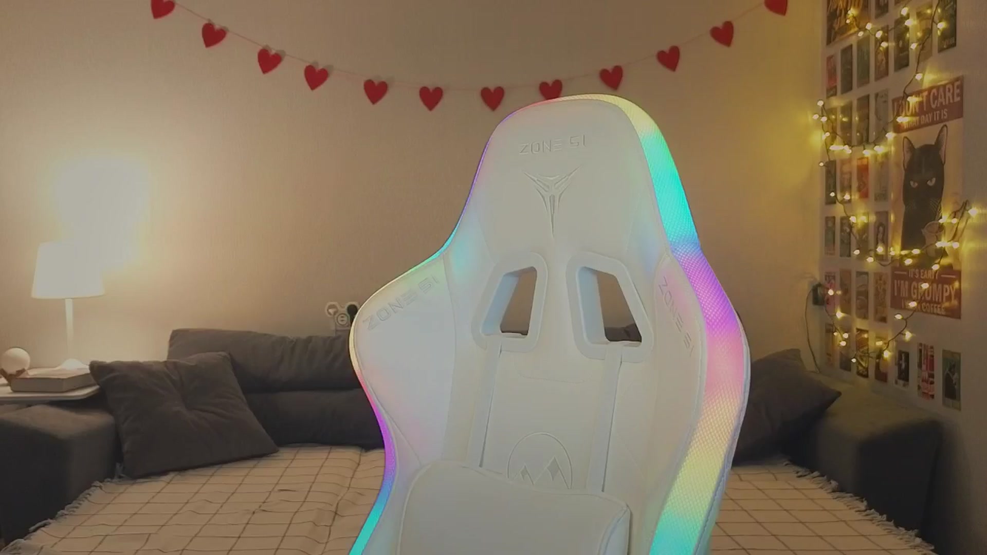 Gallery image thumbnail from KeepSpark's myfreecams stream on, 11/11/2024, 06:11 image 18 of 20