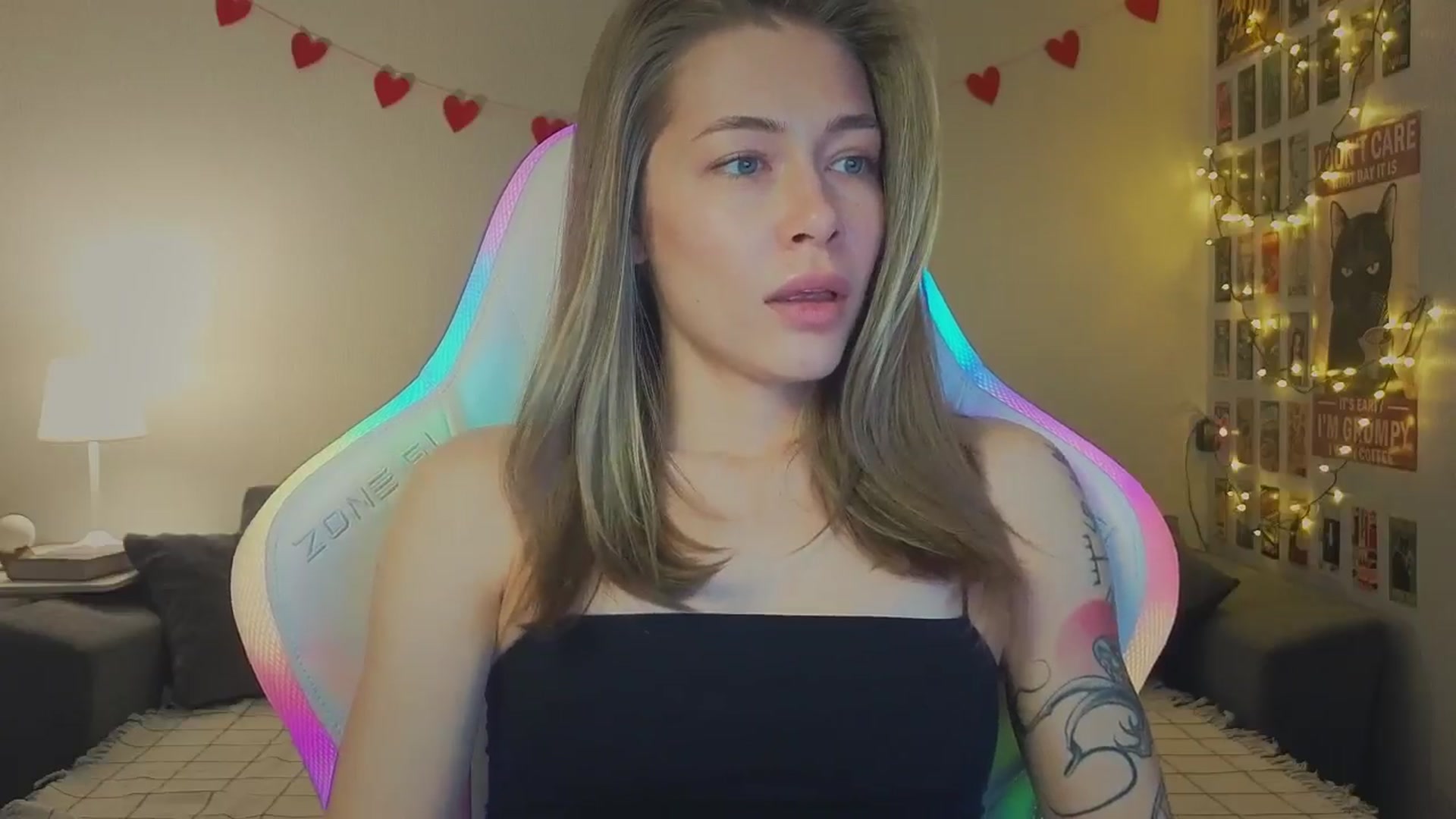 Gallery image thumbnail from KeepSpark's myfreecams stream on, 11/11/2024, 06:11 image 8 of 20