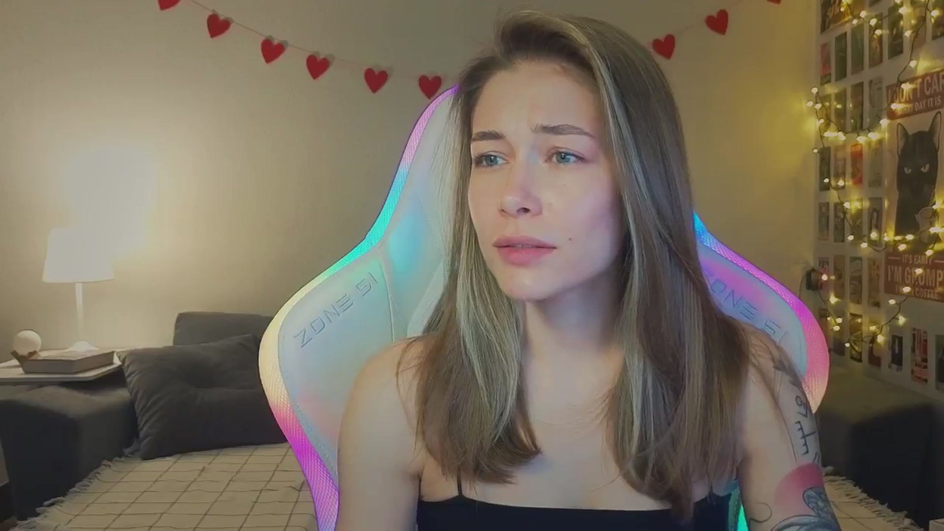 Gallery image thumbnail from KeepSpark's myfreecams stream on, 11/11/2024, 07:11 image 15 of 20