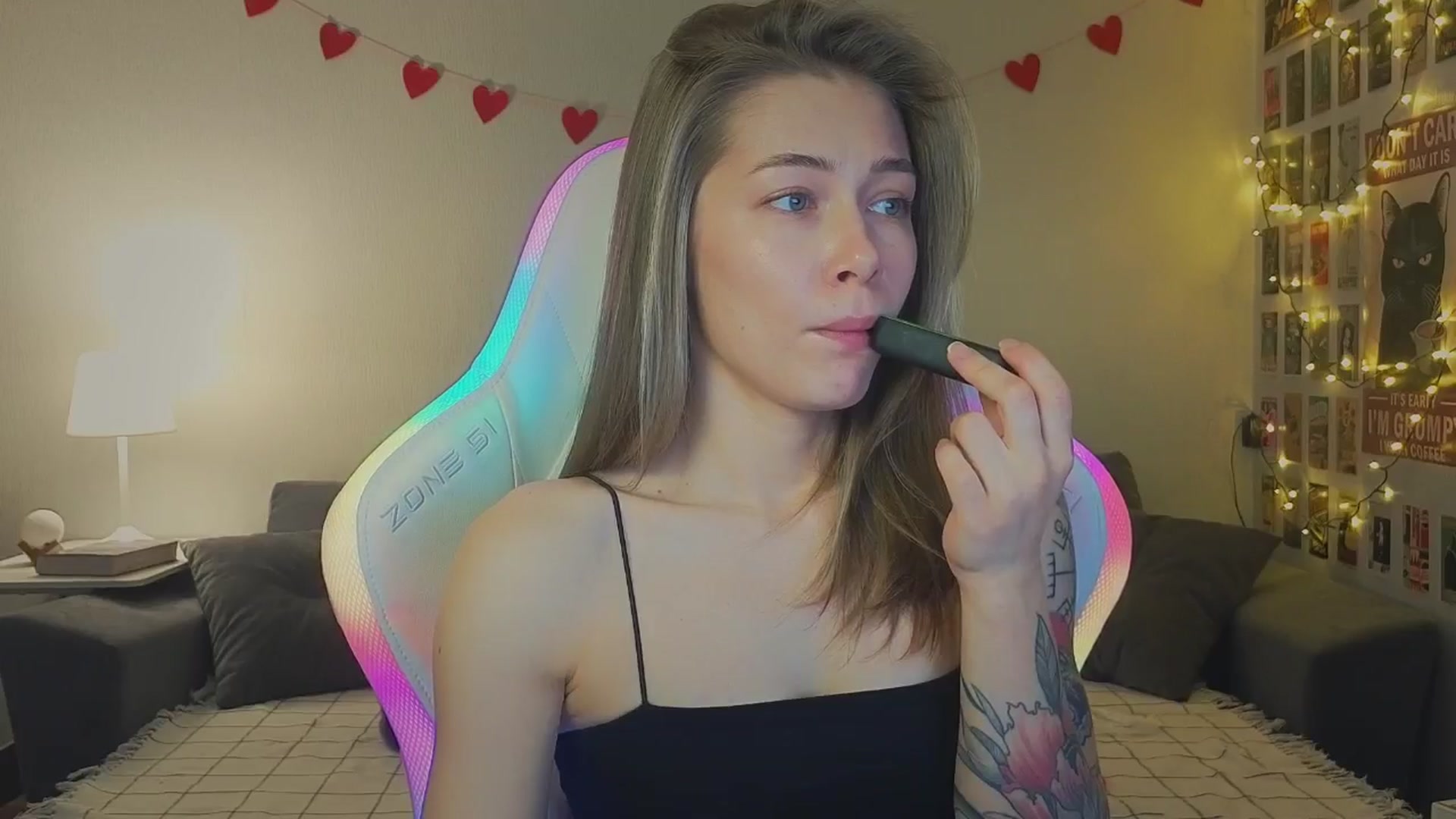 Gallery image thumbnail from KeepSpark's myfreecams stream on, 11/11/2024, 07:11 image 5 of 20