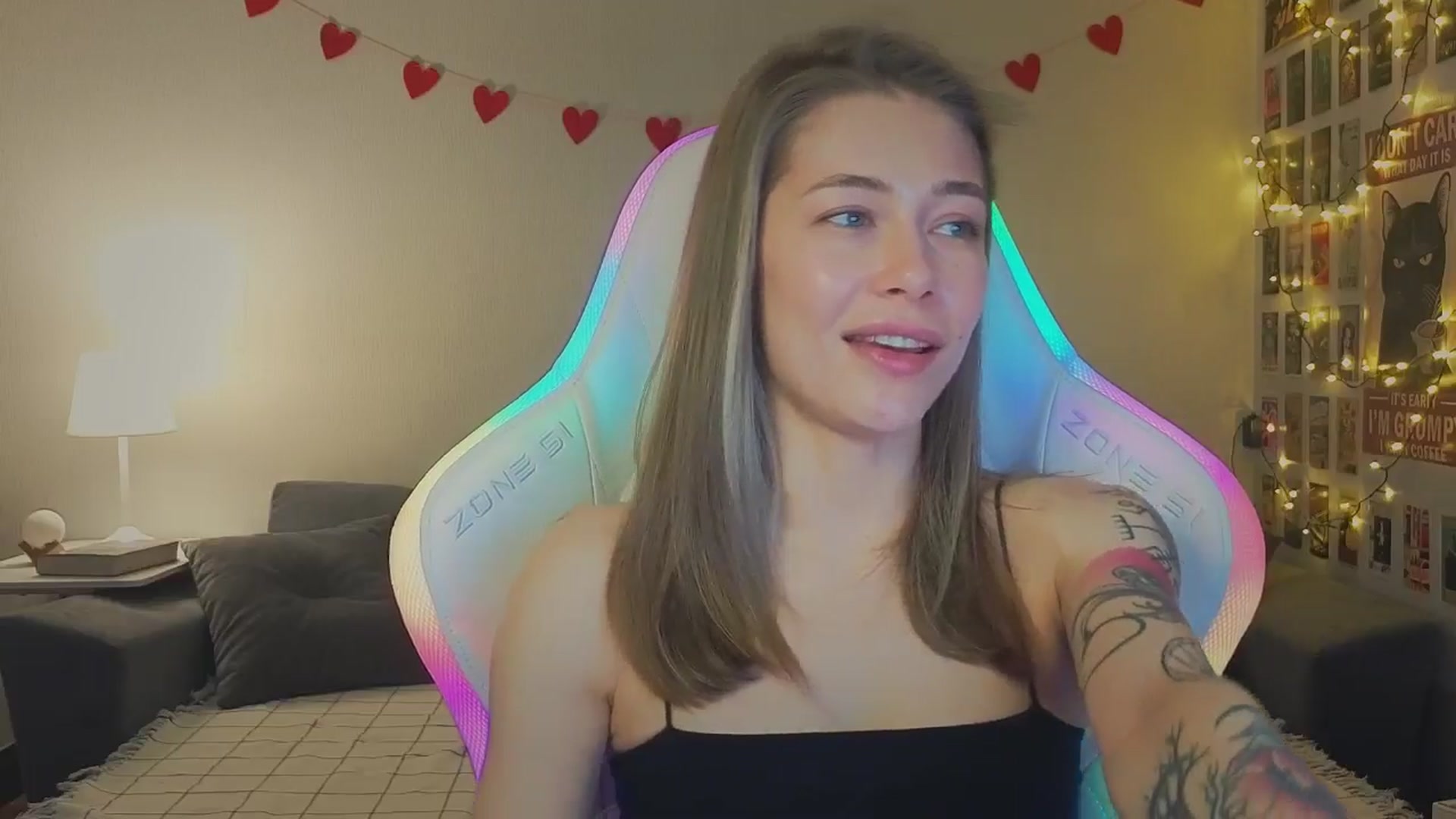 Gallery image thumbnail from KeepSpark's myfreecams stream on, 11/11/2024, 07:11 image 18 of 20