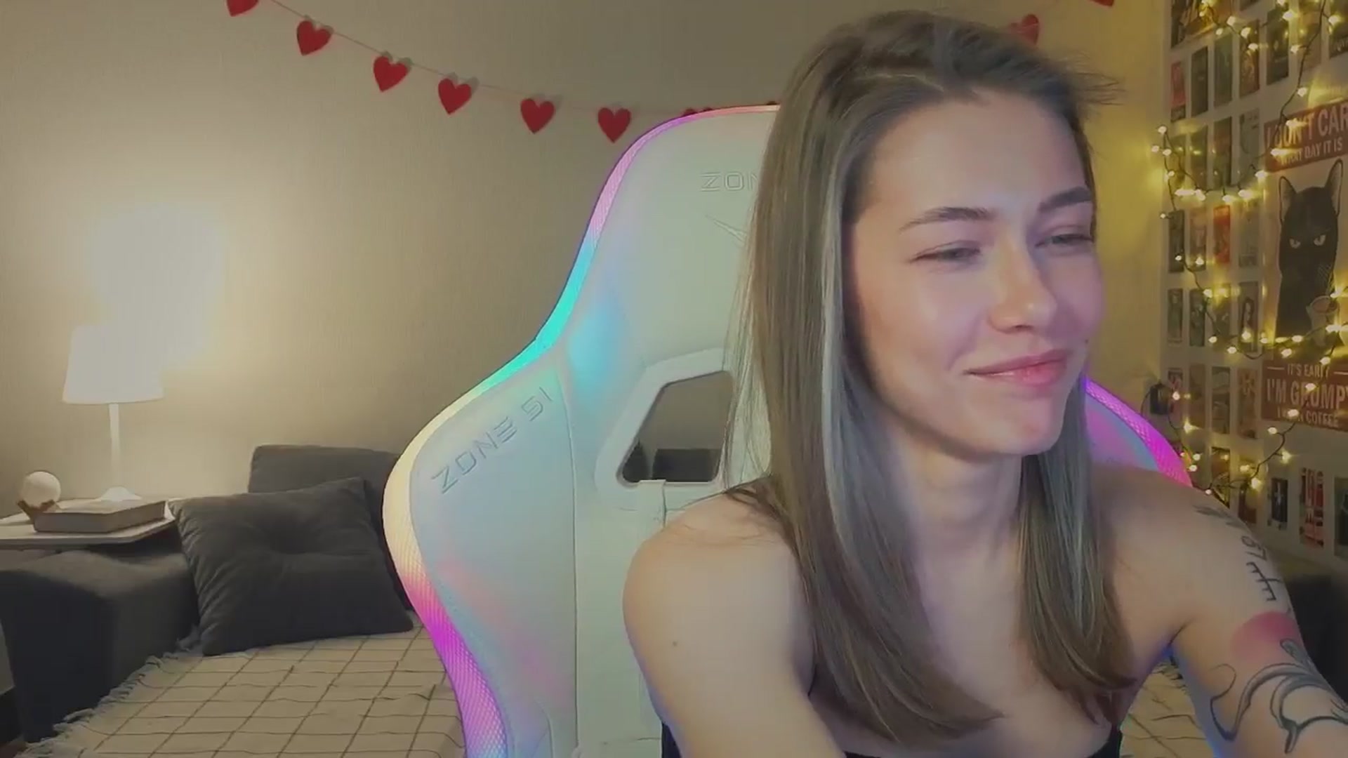 Gallery image thumbnail from KeepSpark's myfreecams stream on, 11/11/2024, 07:11 image 19 of 20