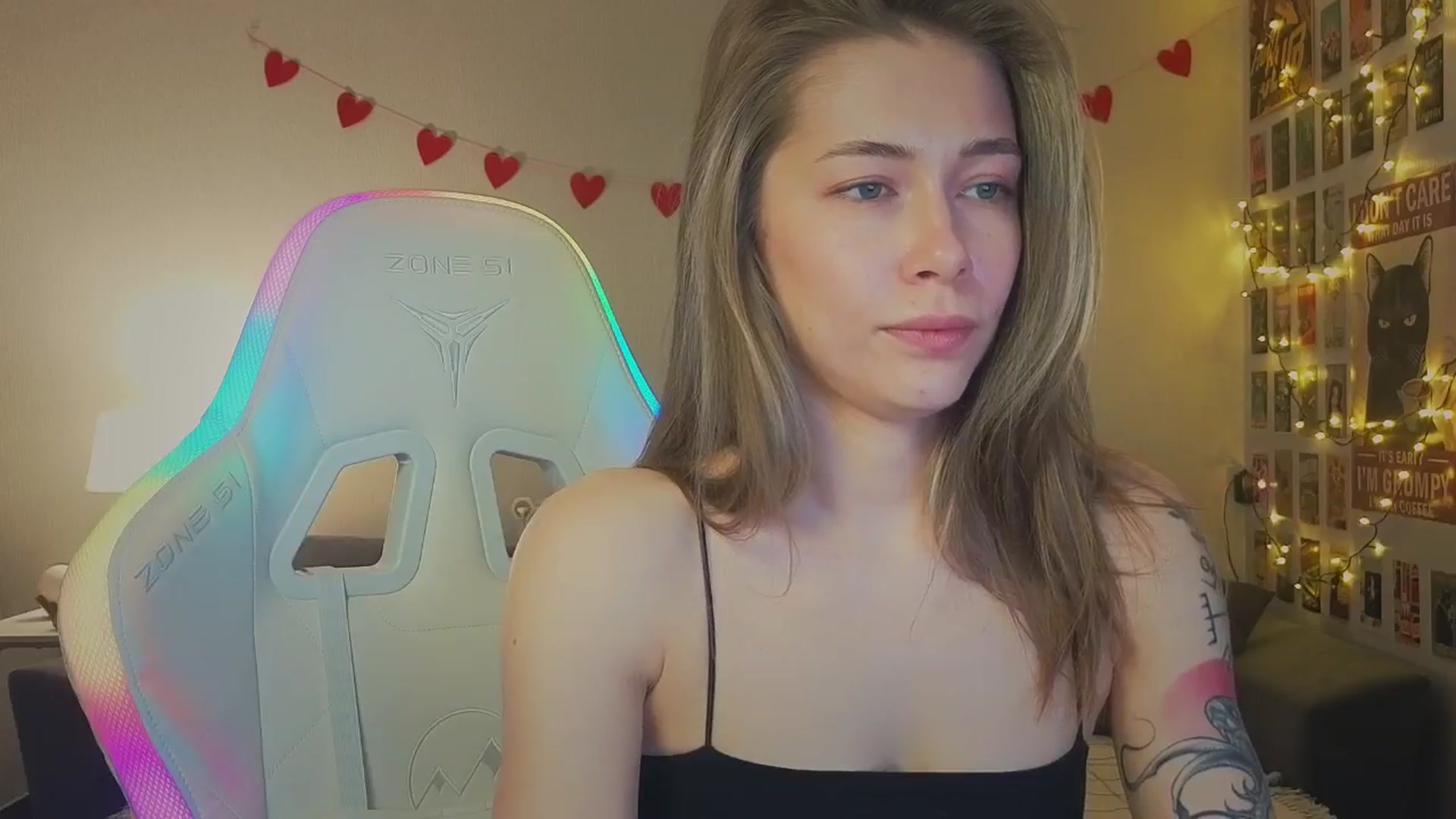 Gallery image thumbnail from KeepSpark's myfreecams stream on, 11/11/2024, 07:50 image 7 of 20