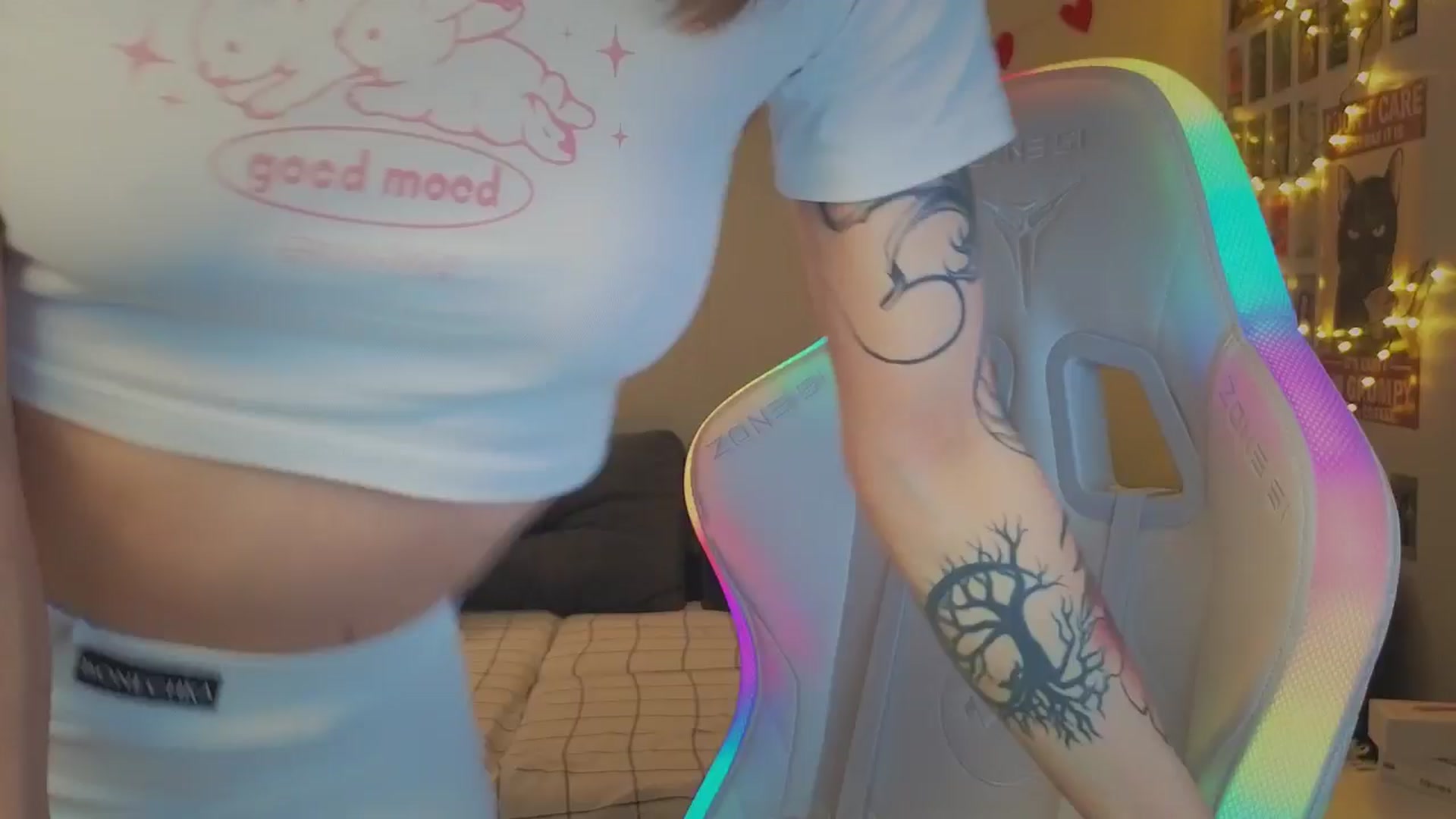 Gallery image thumbnail from KeepSpark's myfreecams stream on, 11/12/2024, 08:47 image 14 of 20