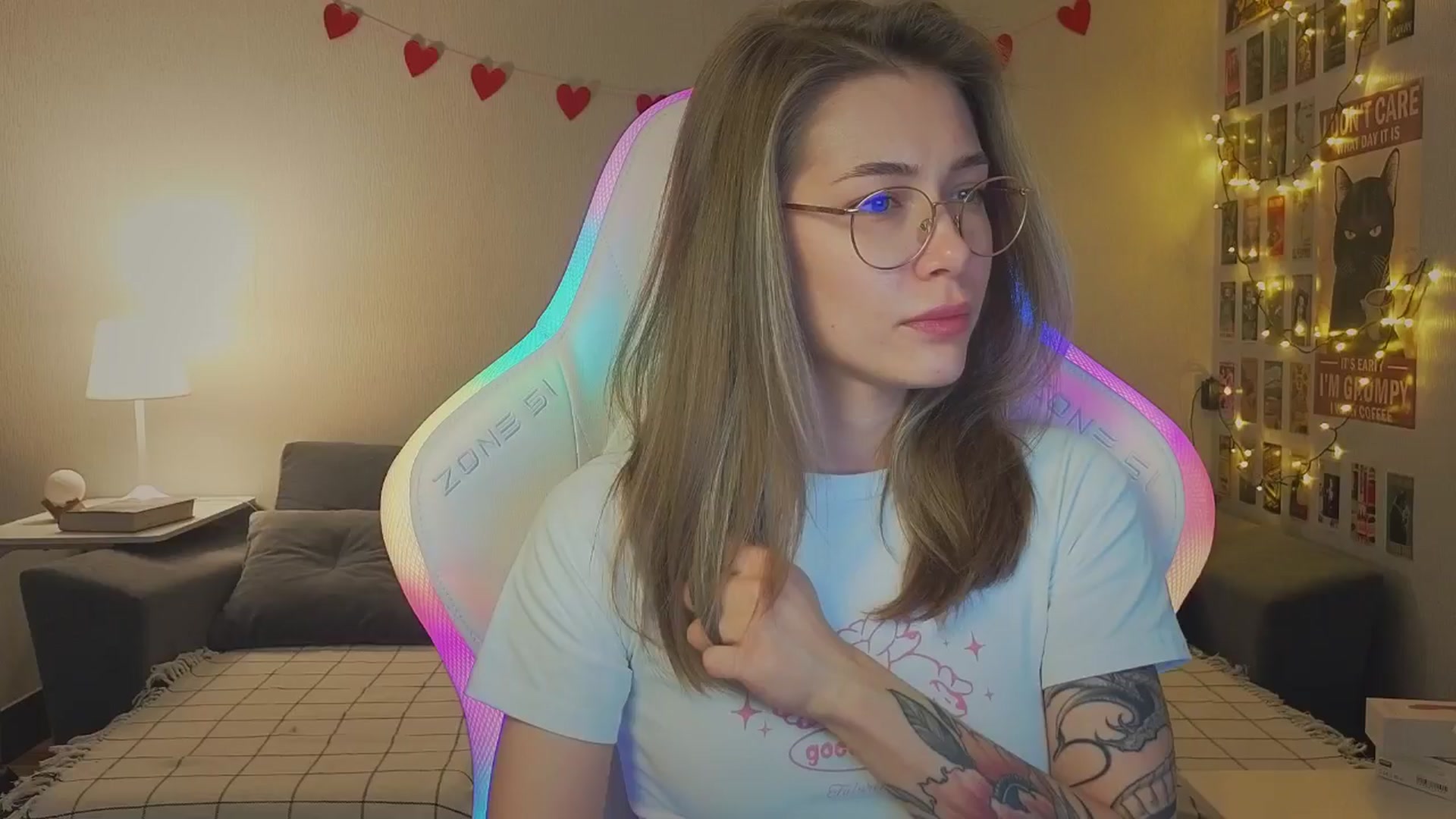 Gallery image thumbnail from KeepSpark's myfreecams stream on, 11/12/2024, 08:47 image 4 of 20