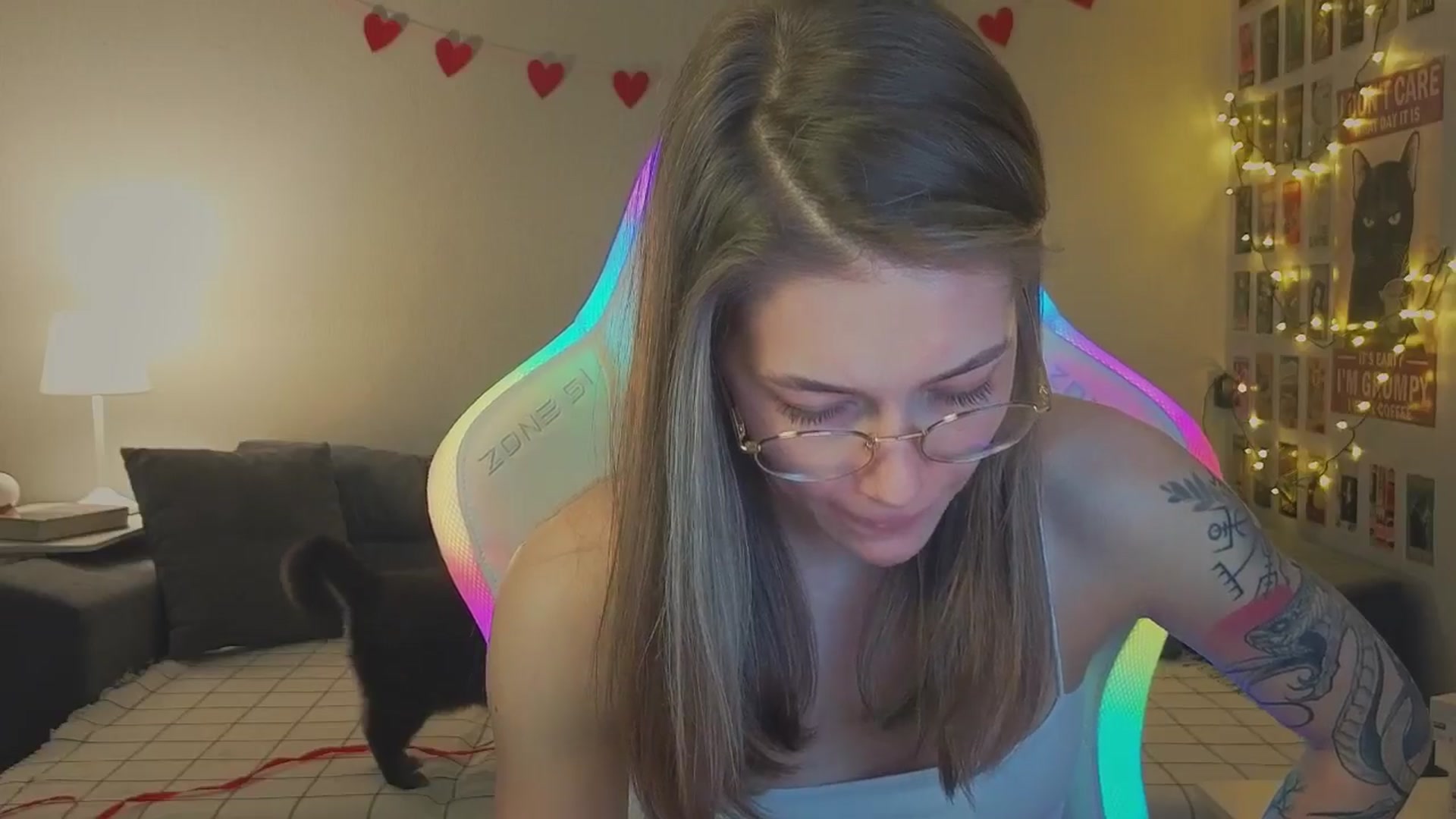 Gallery image thumbnail from KeepSpark's myfreecams stream on, 11/13/2024, 06:11 image 17 of 20