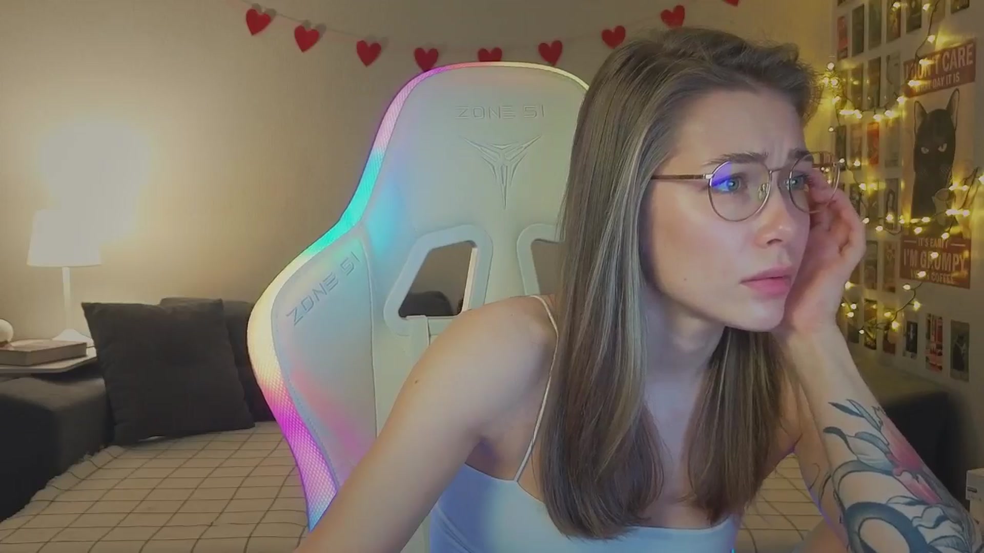 Gallery image thumbnail from KeepSpark's myfreecams stream on, 11/13/2024, 06:11 image 14 of 20
