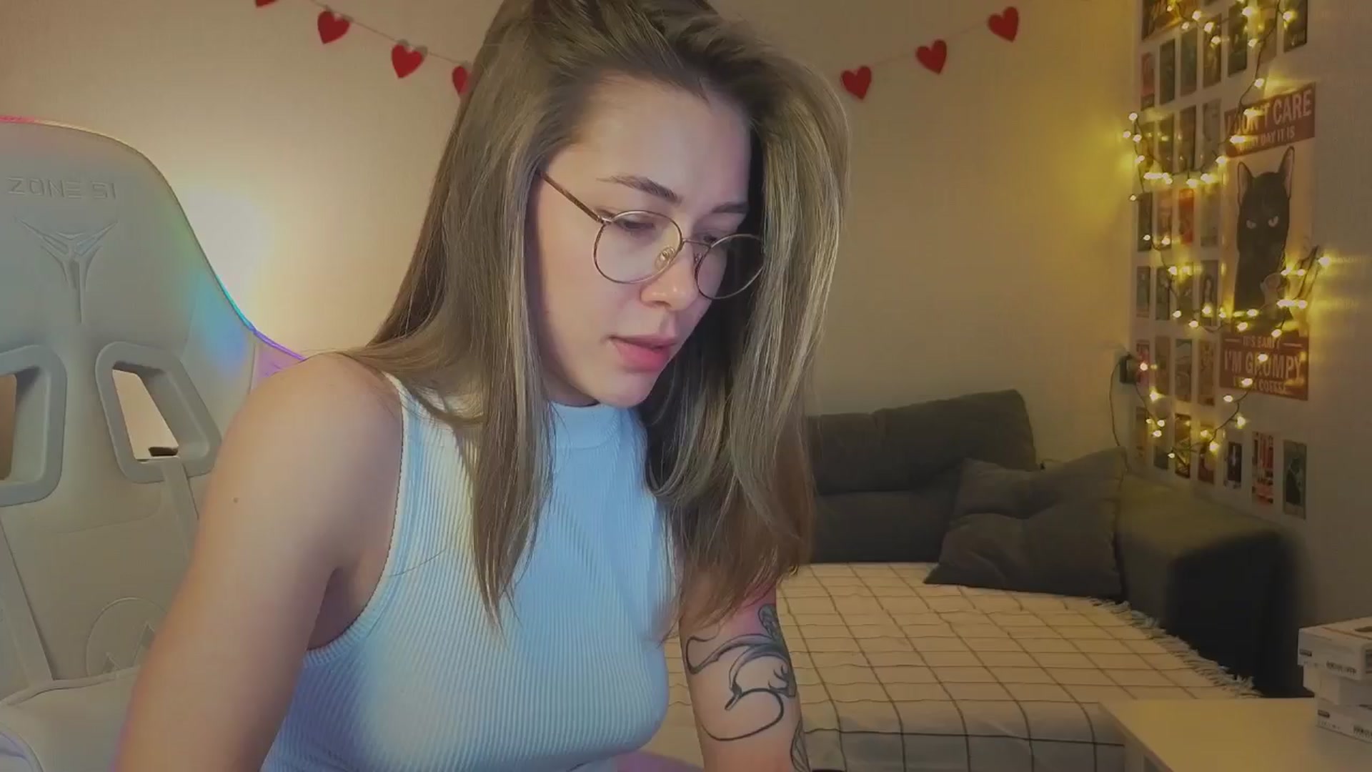 Gallery image thumbnail from KeepSpark's myfreecams stream on, 11/14/2024, 07:59 image 8 of 20