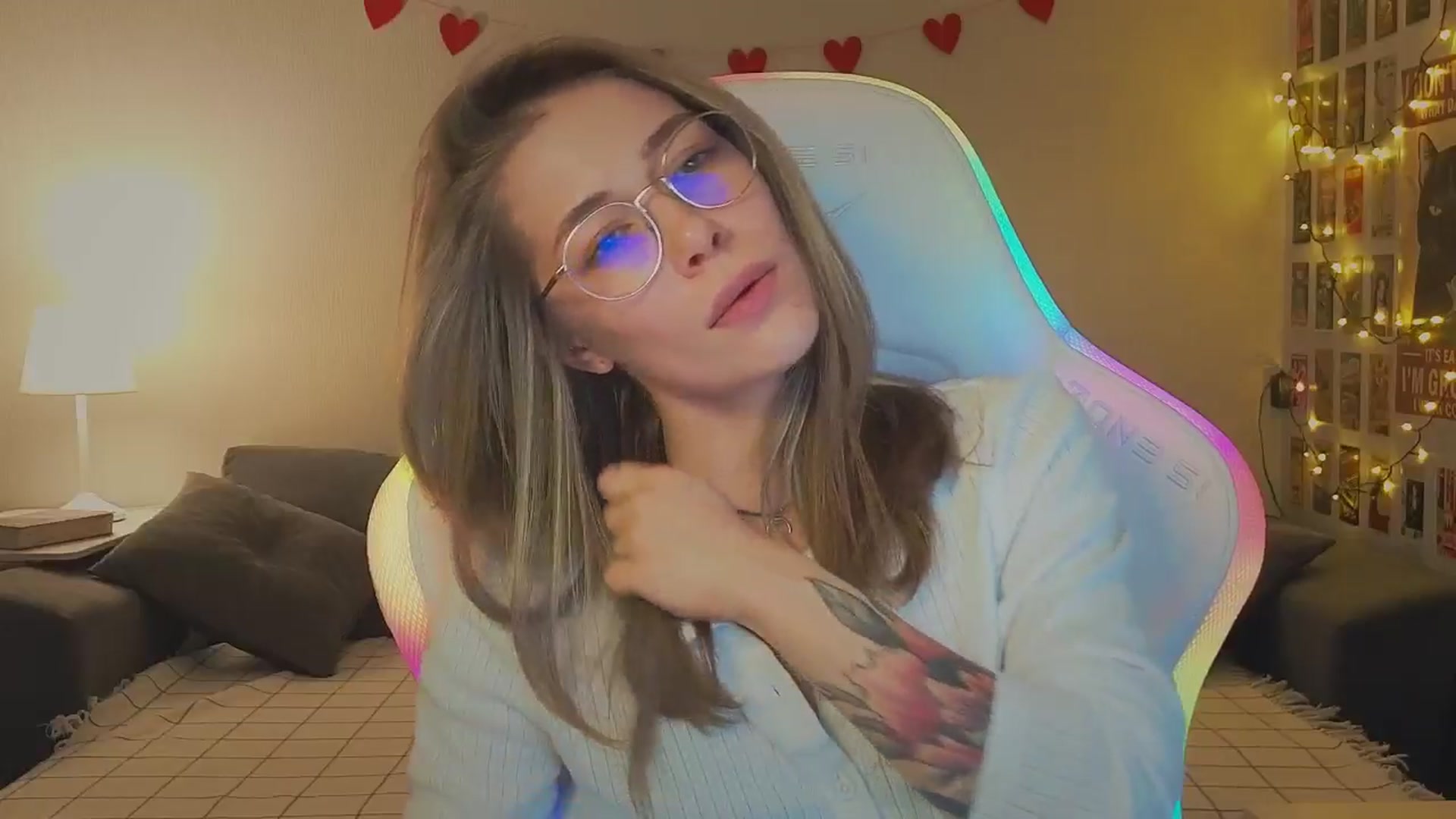 Gallery image thumbnail from KeepSpark's myfreecams stream on, 11/15/2024, 08:58 image 17 of 20