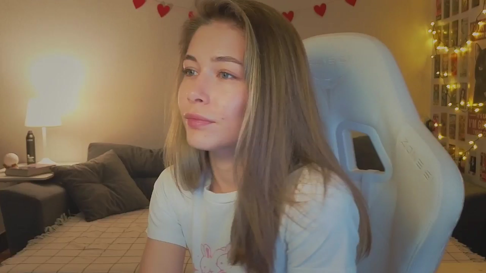 Gallery image thumbnail from KeepSpark's myfreecams stream on, 11/18/2024, 05:16 image 3 of 20