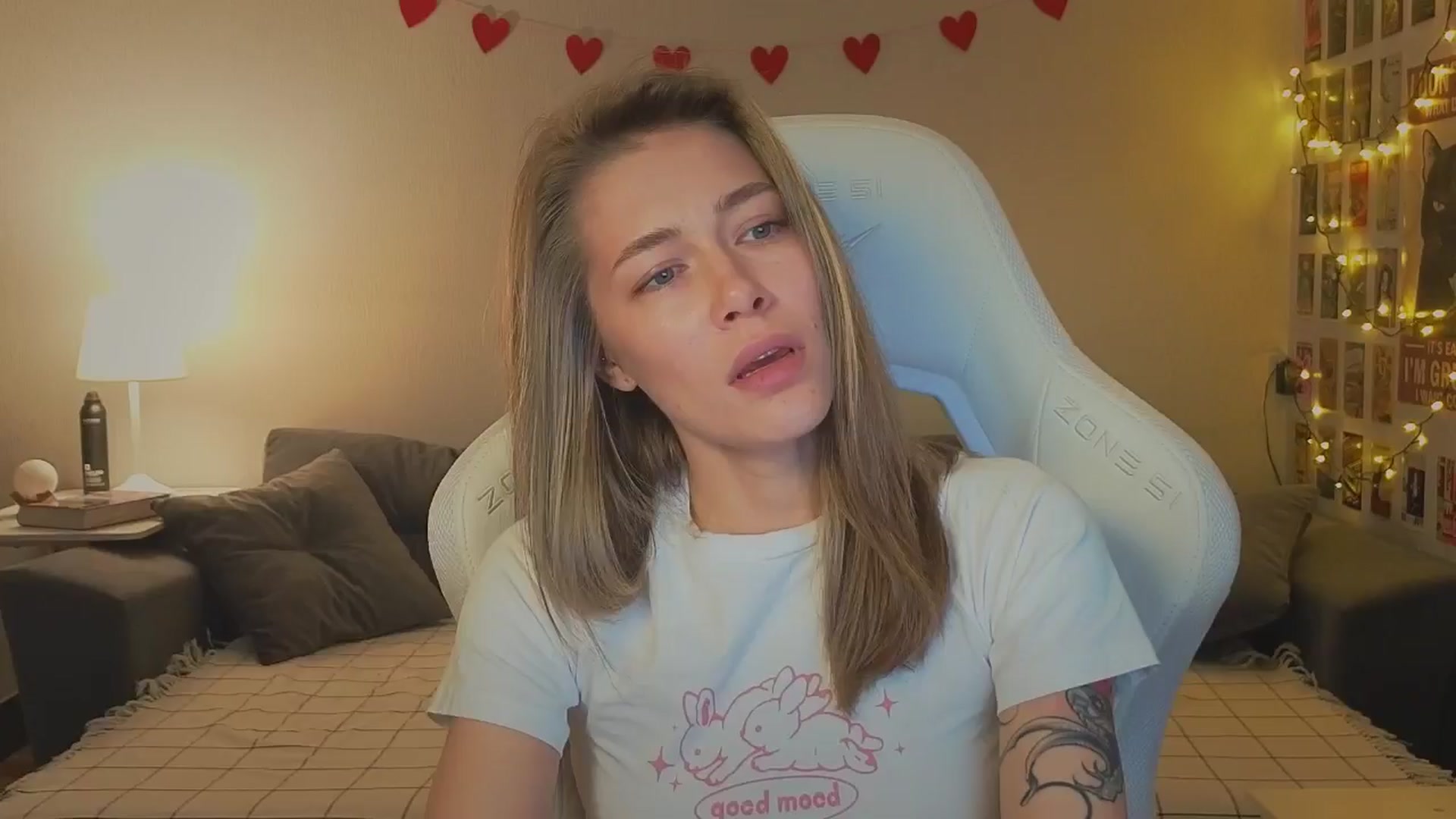 Gallery image thumbnail from KeepSpark's myfreecams stream on, 11/18/2024, 05:16 image 12 of 20