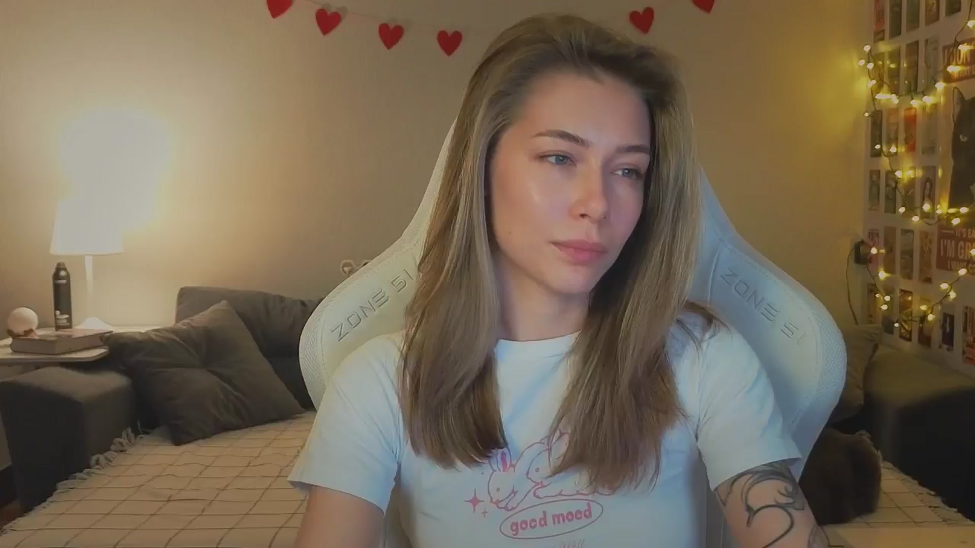 Gallery image thumbnail from KeepSpark's myfreecams stream on, 11/18/2024, 05:16 image 20 of 20
