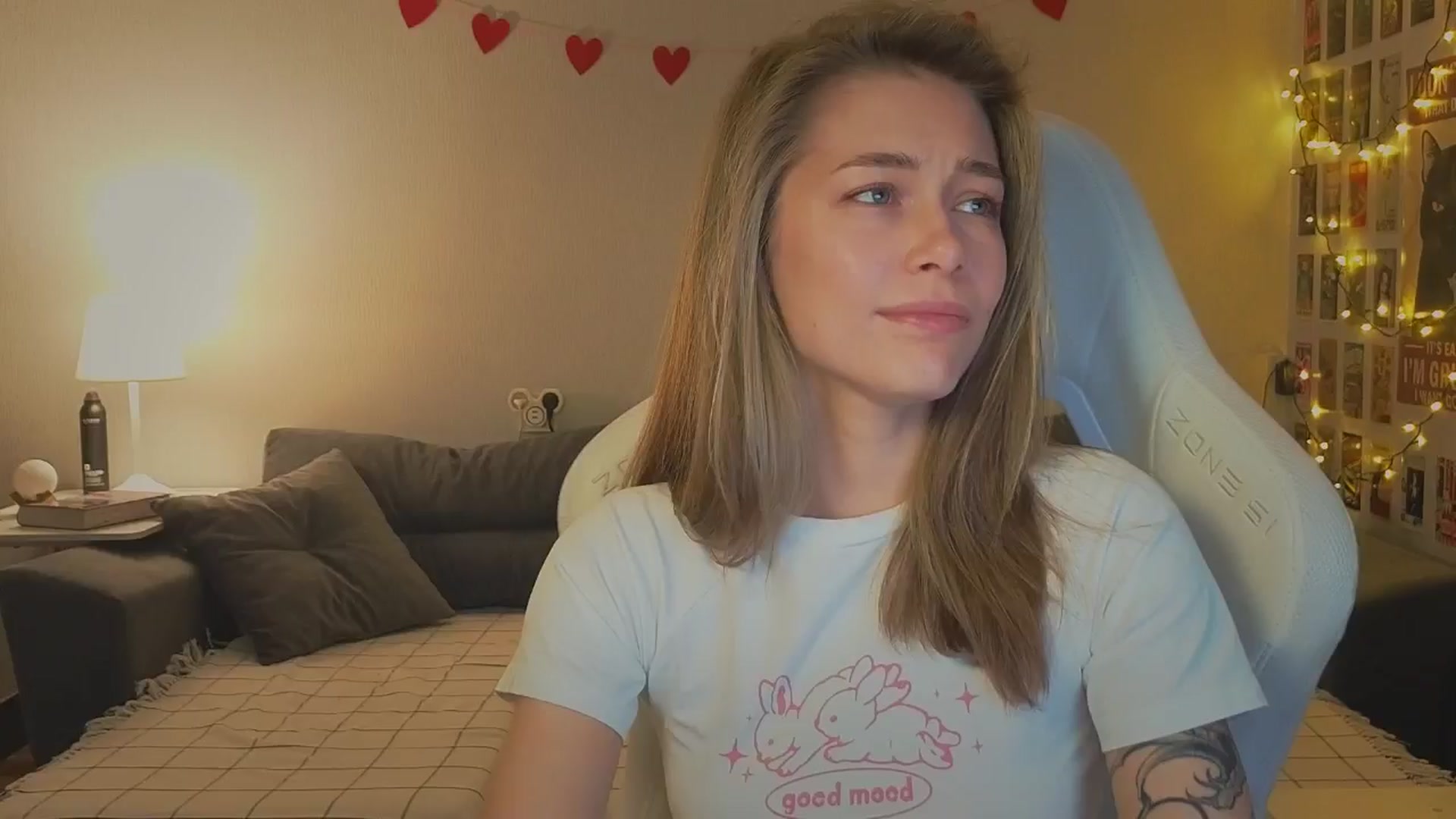 Gallery image thumbnail from KeepSpark's myfreecams stream on, 11/18/2024, 05:16 image 4 of 20