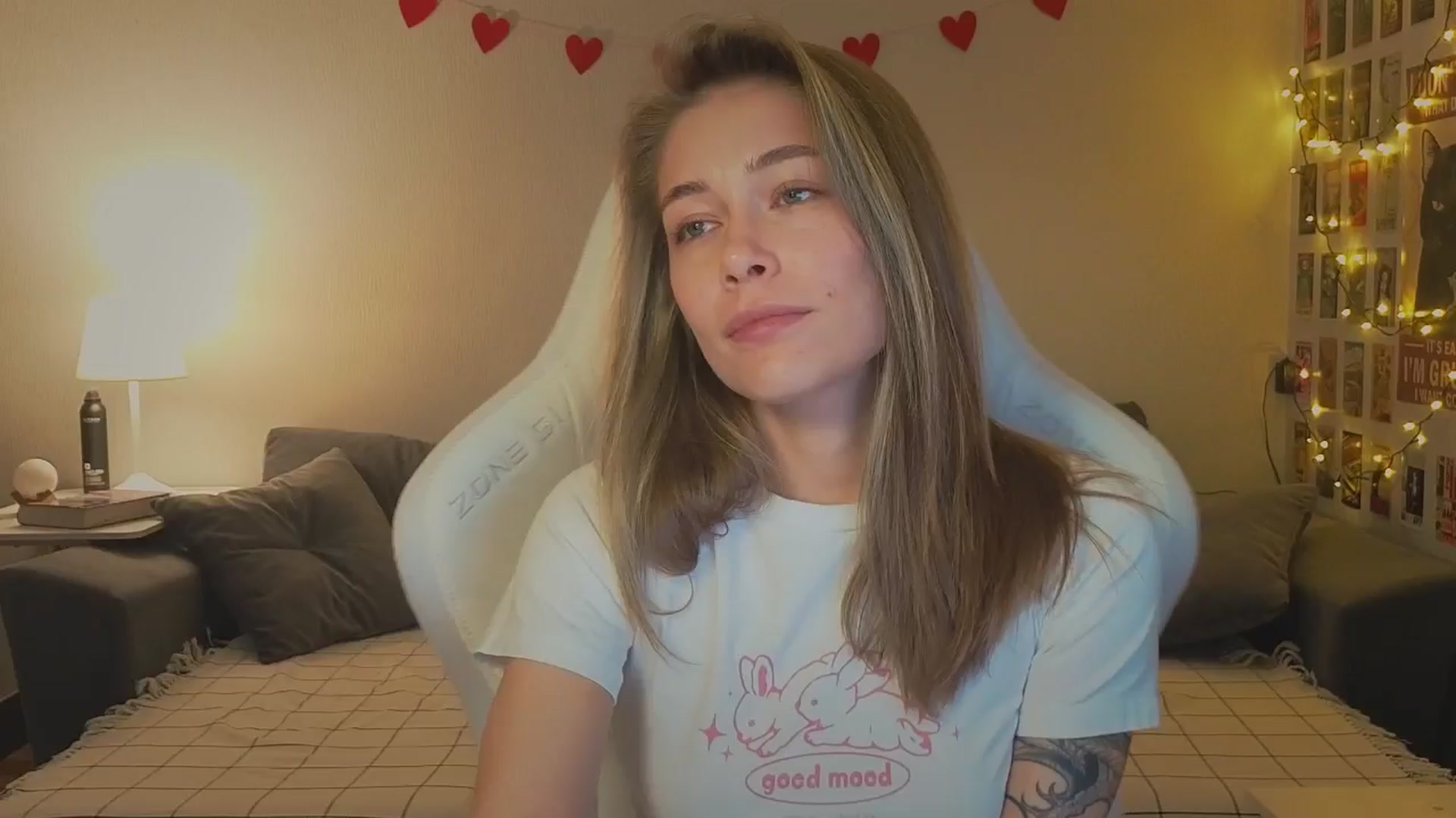 Gallery image thumbnail from KeepSpark's myfreecams stream on, 11/18/2024, 05:16 image 6 of 20