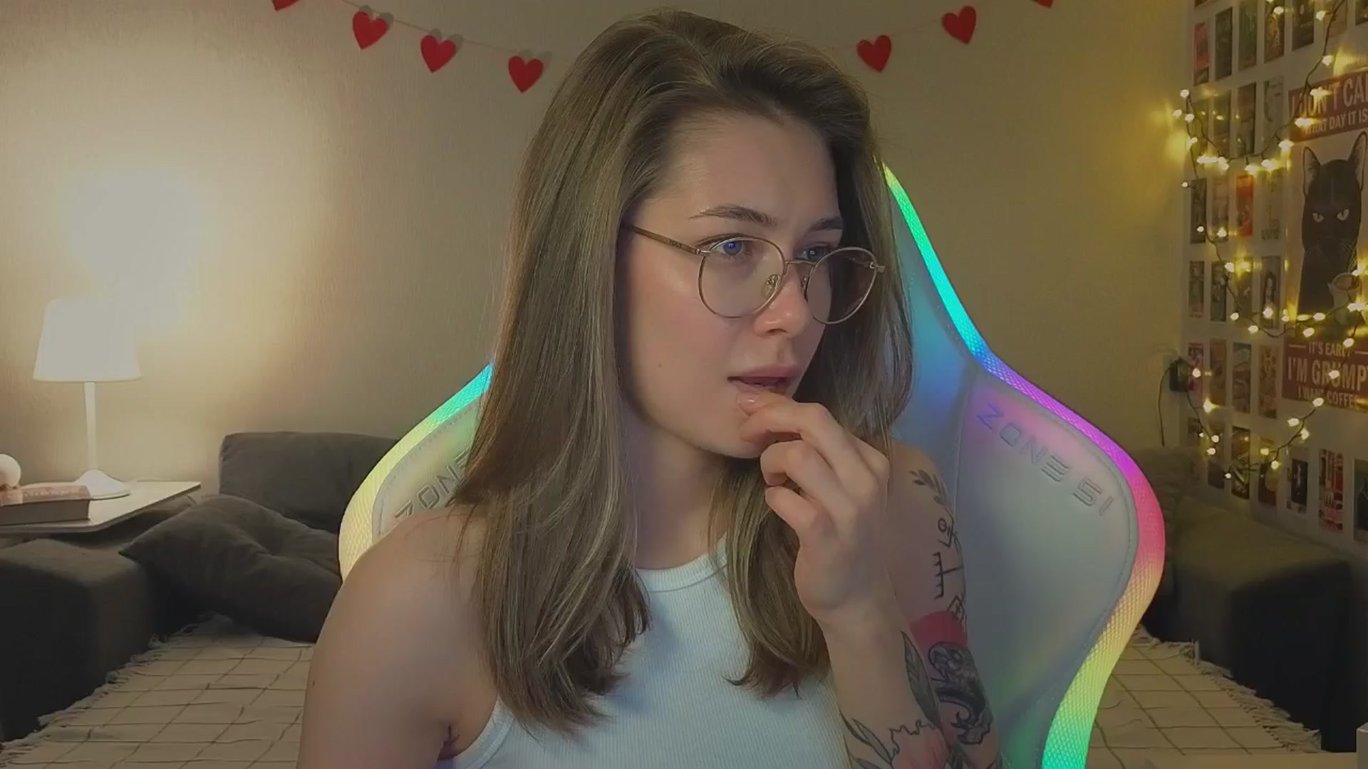 Gallery image thumbnail from KeepSpark's myfreecams stream on, 11/19/2024, 08:58 image 2 of 20