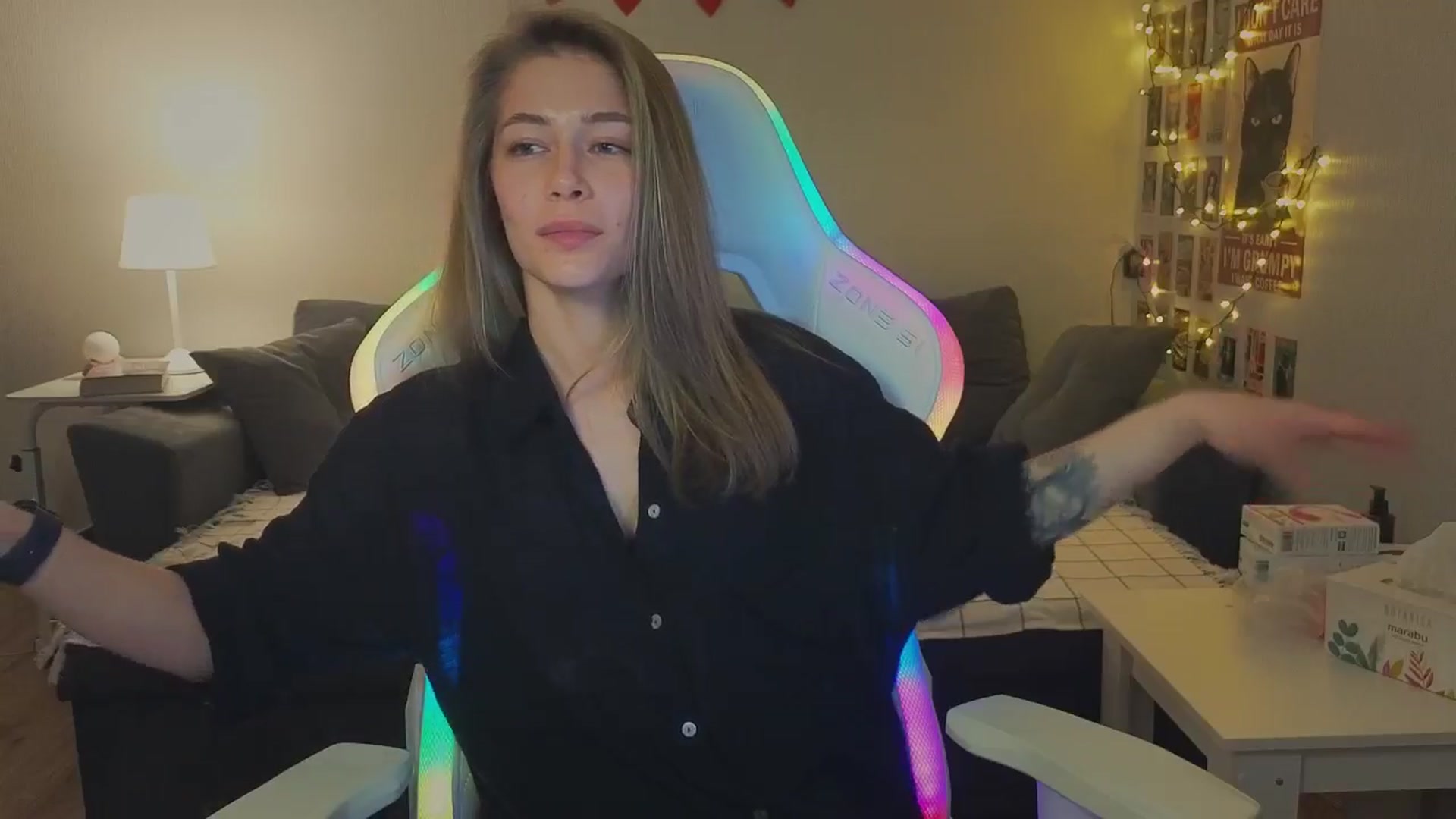 Gallery image thumbnail from KeepSpark's myfreecams stream on, 11/21/2024, 07:44 image 6 of 20