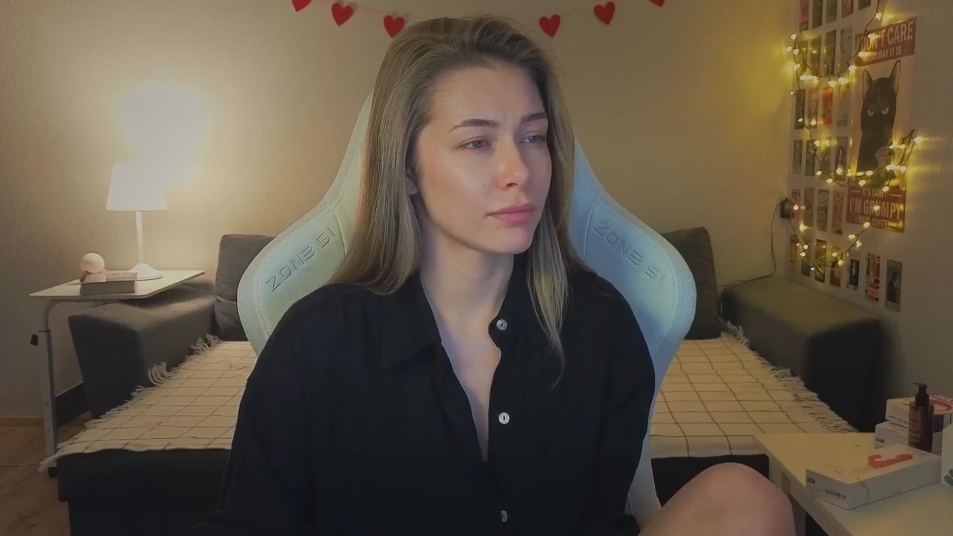 Gallery image thumbnail from KeepSpark's myfreecams stream on, 11/22/2024, 09:00 image 2 of 20