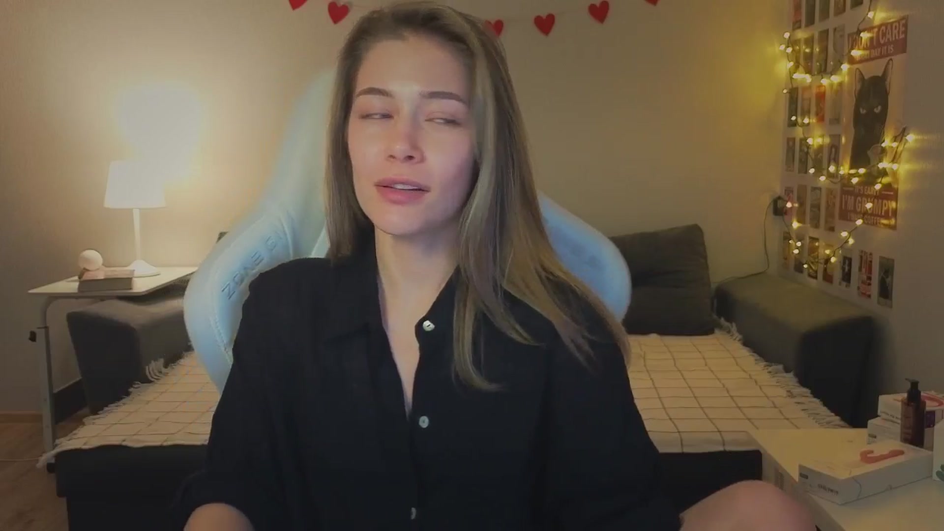 Gallery image thumbnail from KeepSpark's myfreecams stream on, 11/22/2024, 09:00 image 14 of 20