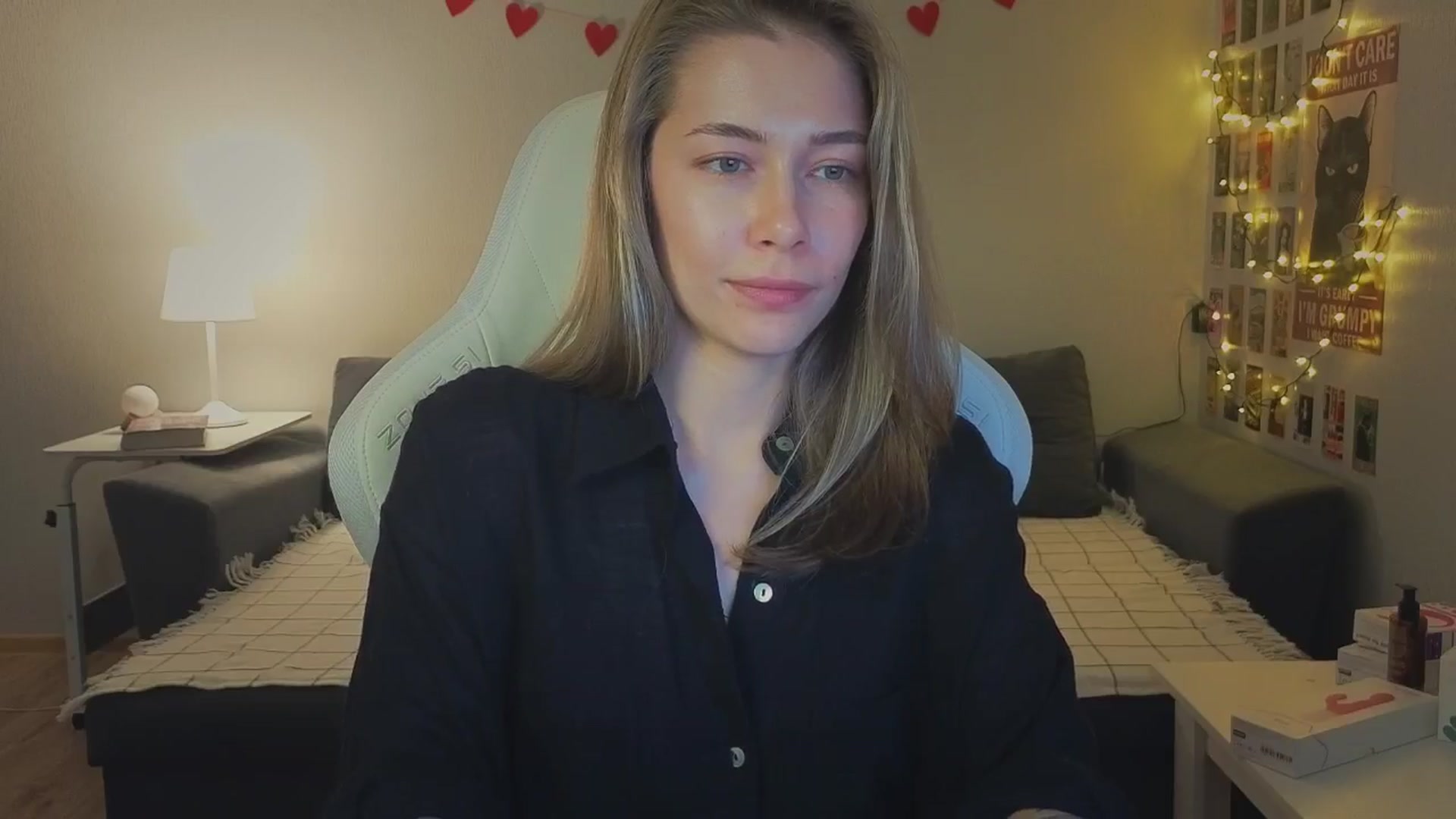 Gallery image thumbnail from KeepSpark's myfreecams stream on, 11/22/2024, 09:00 image 19 of 20