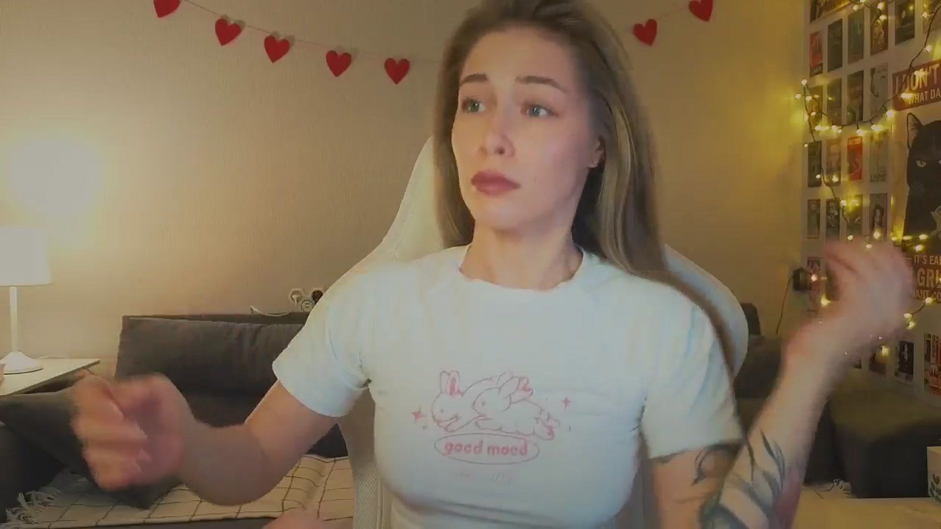 Gallery image thumbnail from KeepSpark's myfreecams stream on, 11/28/2024, 07:38 image 18 of 20
