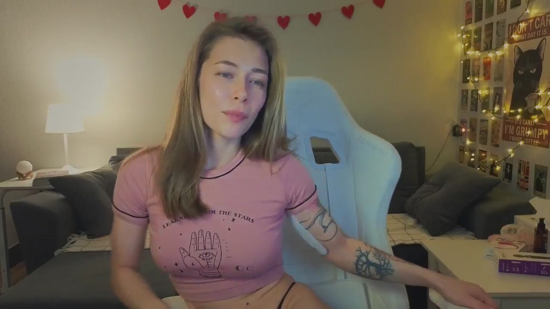 Gallery image thumbnail from KeepSpark's myfreecams stream on, 12/03/2024, 08:12 image 15 of 20