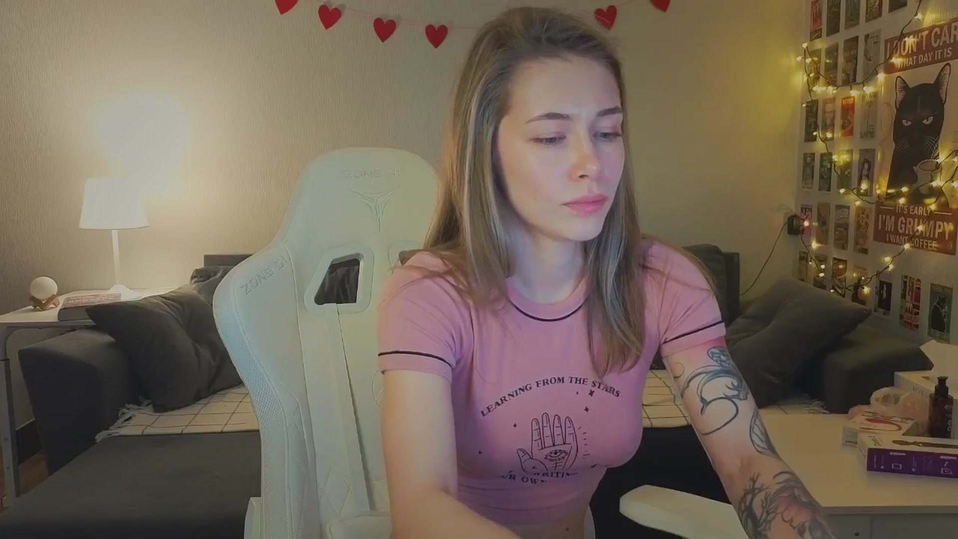 Gallery image thumbnail from KeepSpark's myfreecams stream on, 12/03/2024, 08:12 image 9 of 20