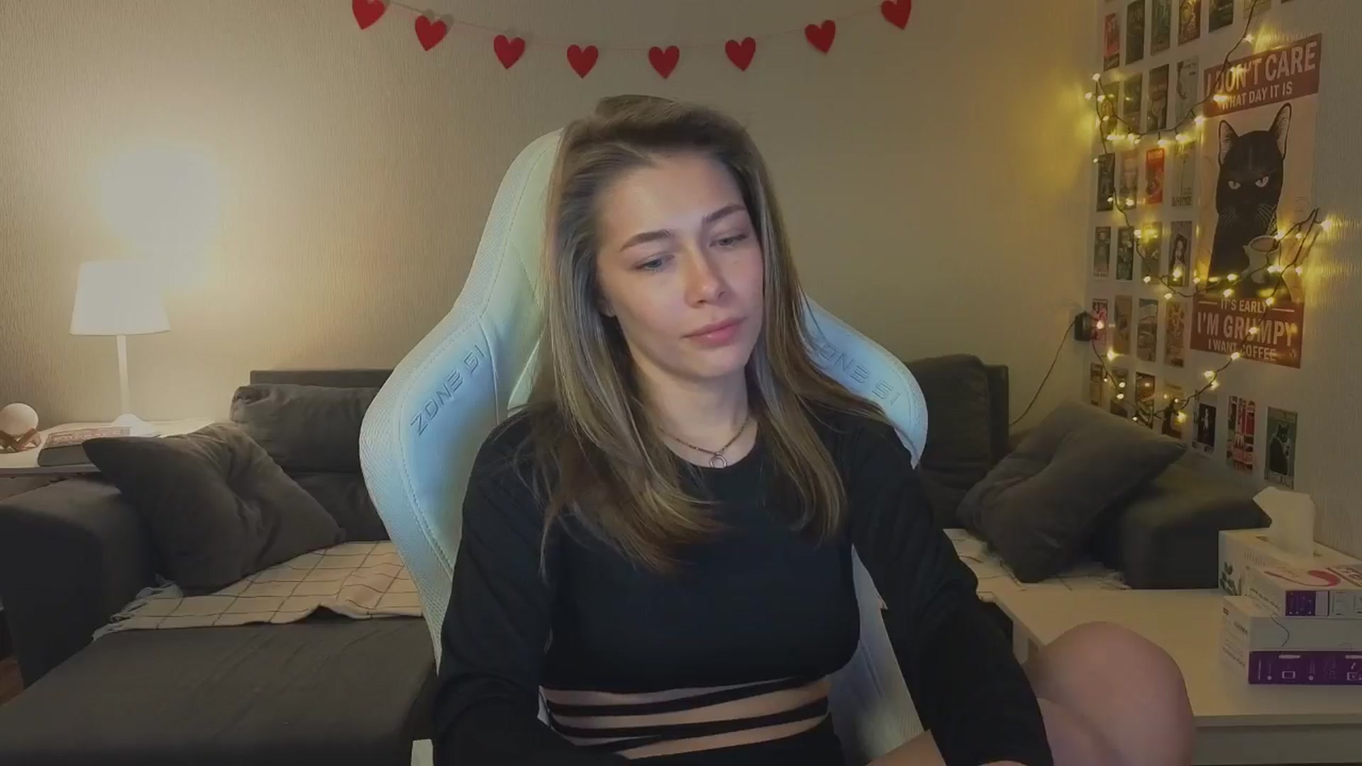 Gallery image thumbnail from KeepSpark's myfreecams stream on, 12/04/2024, 08:01 image 18 of 20