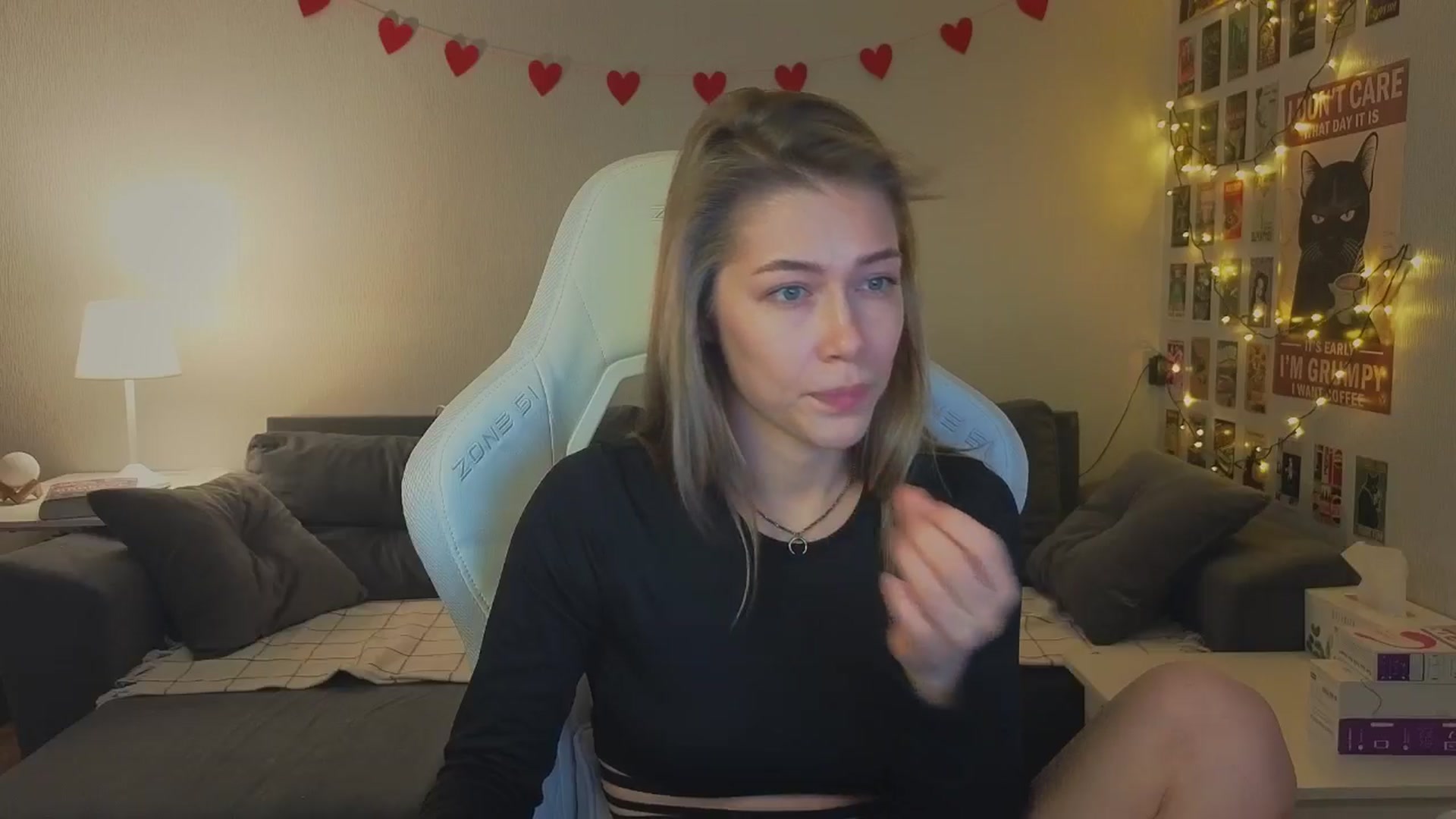 Gallery image thumbnail from KeepSpark's myfreecams stream on, 12/04/2024, 08:01 image 4 of 20