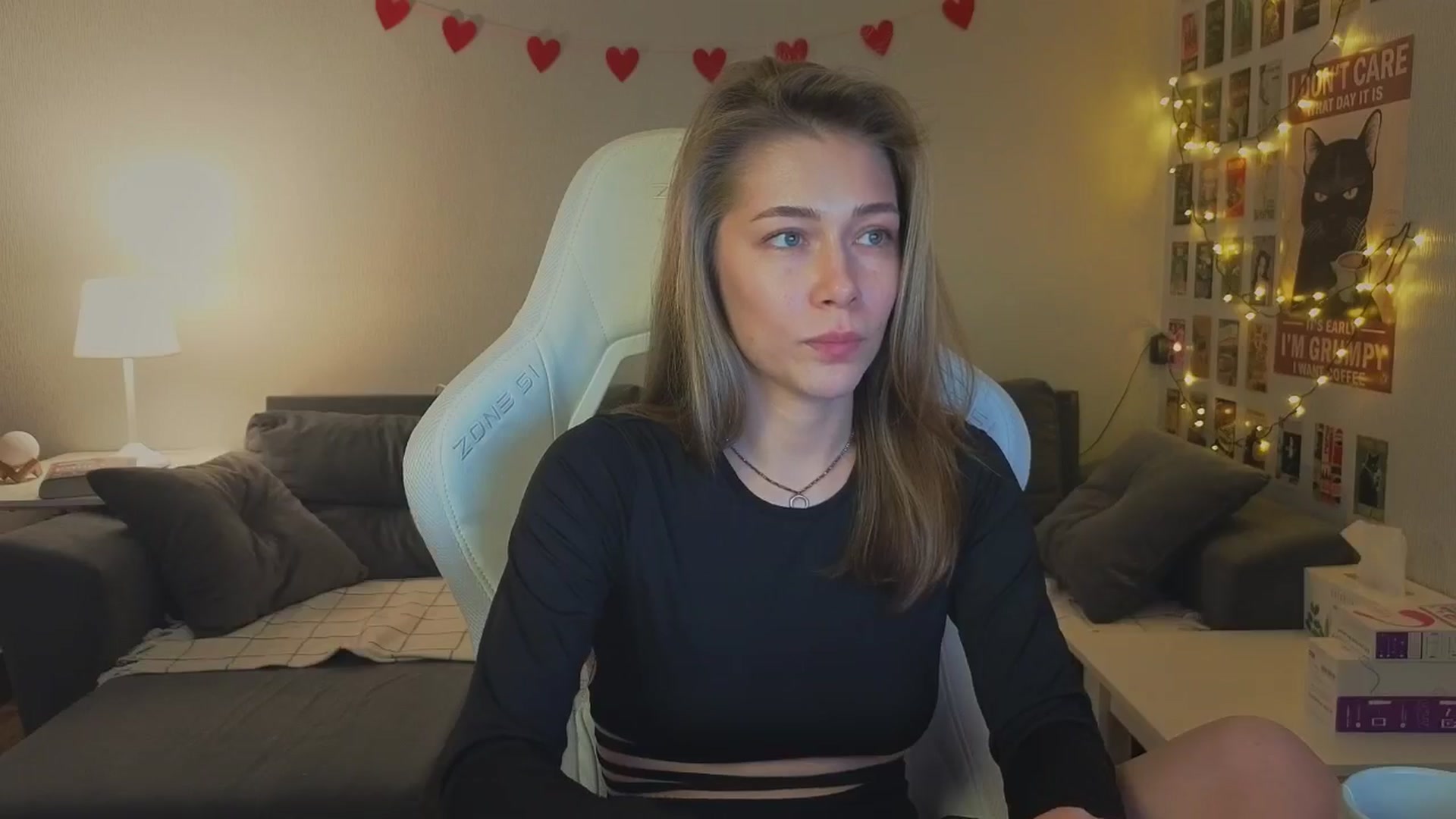 Gallery image thumbnail from KeepSpark's myfreecams stream on, 12/04/2024, 08:01 image 8 of 20
