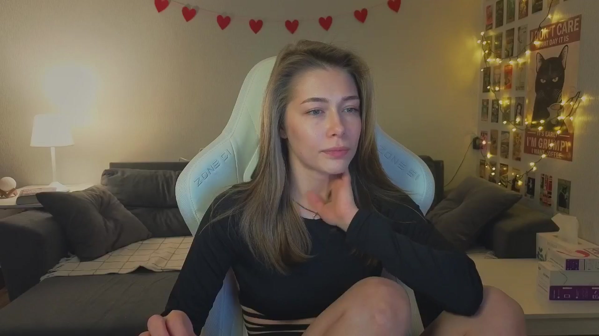 Gallery image thumbnail from KeepSpark's myfreecams stream on, 12/04/2024, 08:01 image 19 of 20