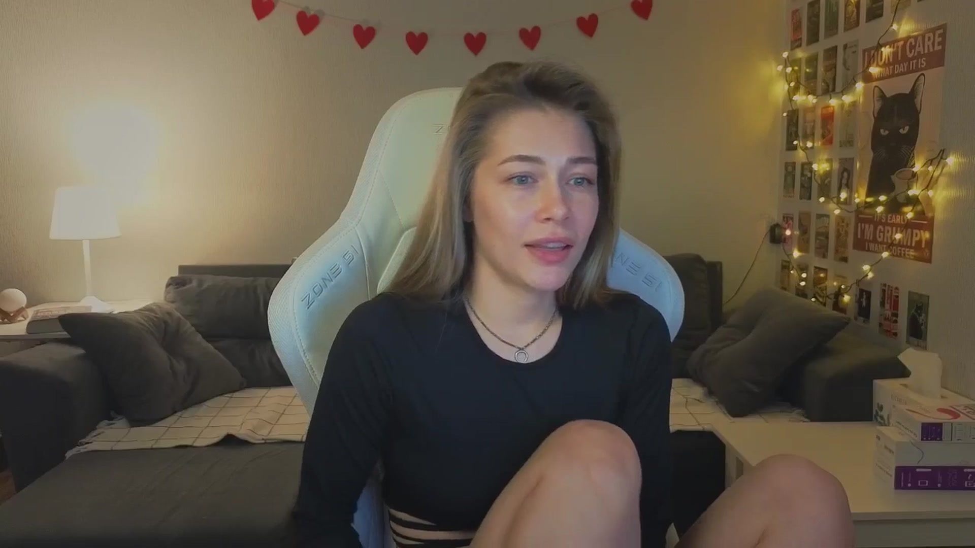 Gallery image thumbnail from KeepSpark's myfreecams stream on, 12/04/2024, 08:01 image 20 of 20