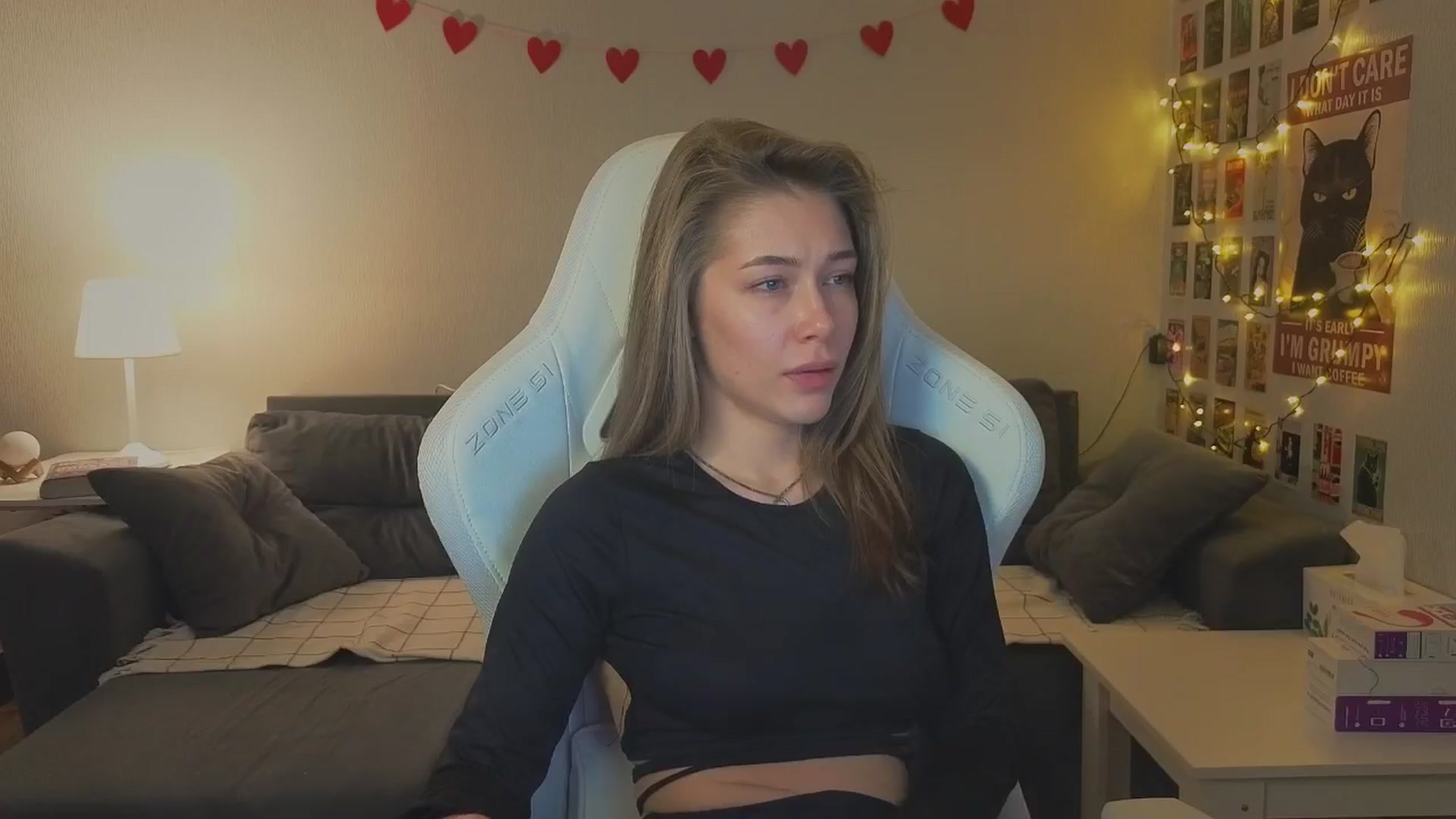 Gallery image thumbnail from KeepSpark's myfreecams stream on, 12/04/2024, 09:02 image 4 of 20