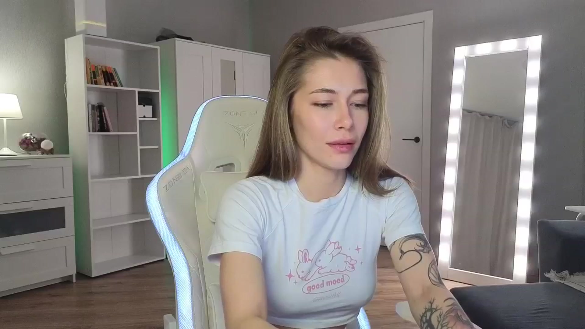 Gallery image thumbnail from KeepSpark's myfreecams stream on, 12/10/2024, 07:23 image 4 of 20