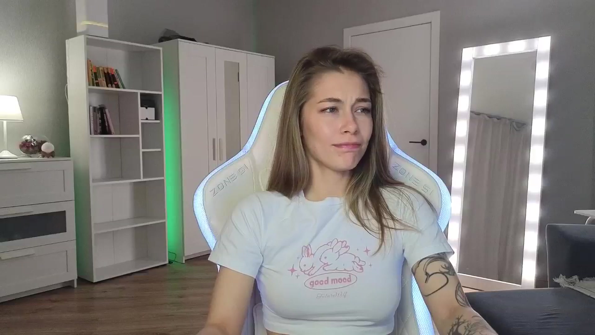 Gallery image thumbnail from KeepSpark's myfreecams stream on, 12/10/2024, 07:23 image 5 of 20