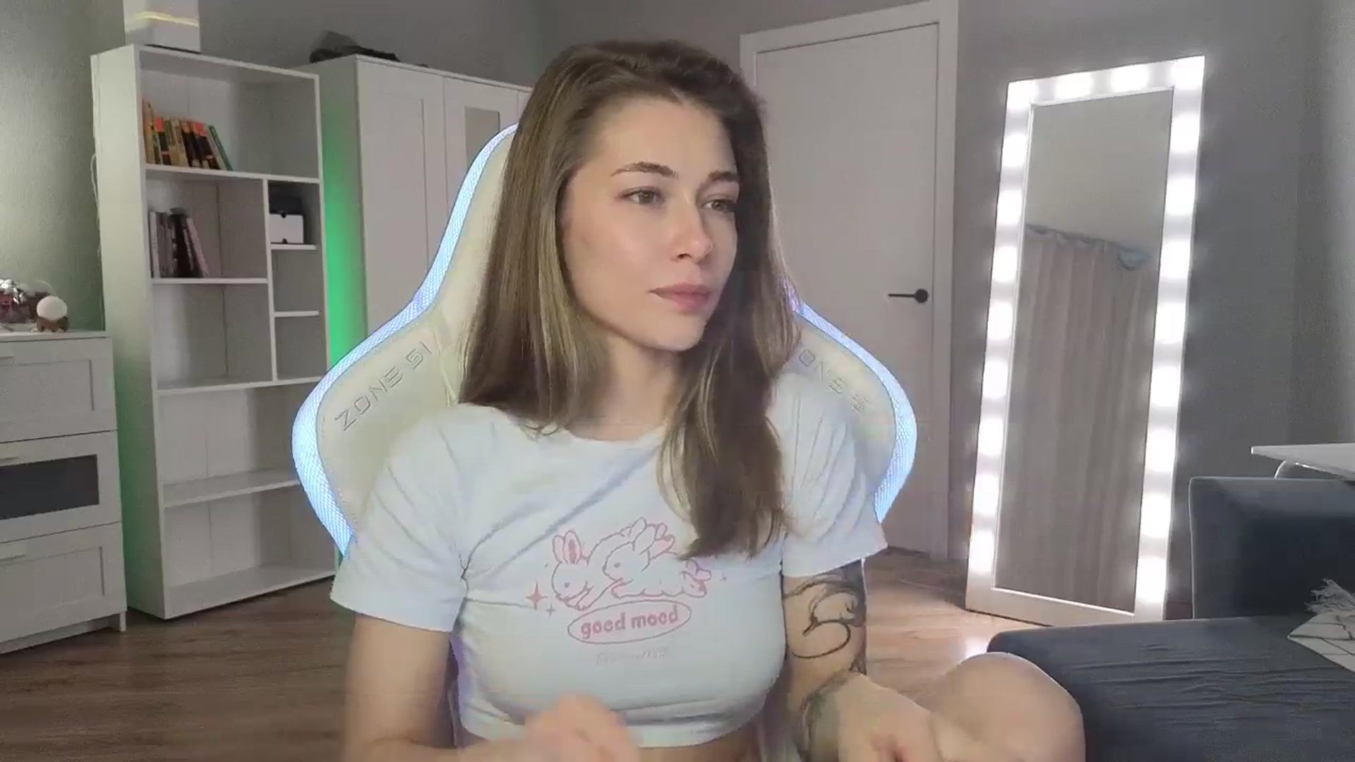 Gallery image thumbnail from KeepSpark's myfreecams stream on, 12/10/2024, 08:53 image 4 of 20
